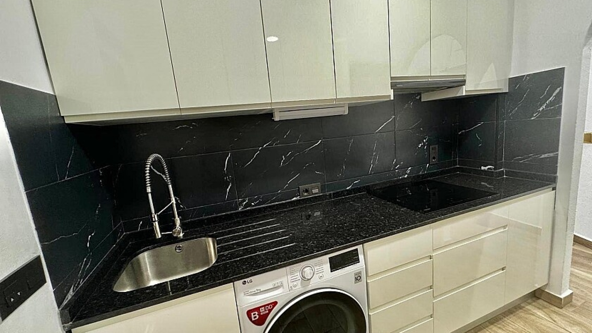 Wederverkoop - Appartement - Torrevieja - Beachside Torrevieja