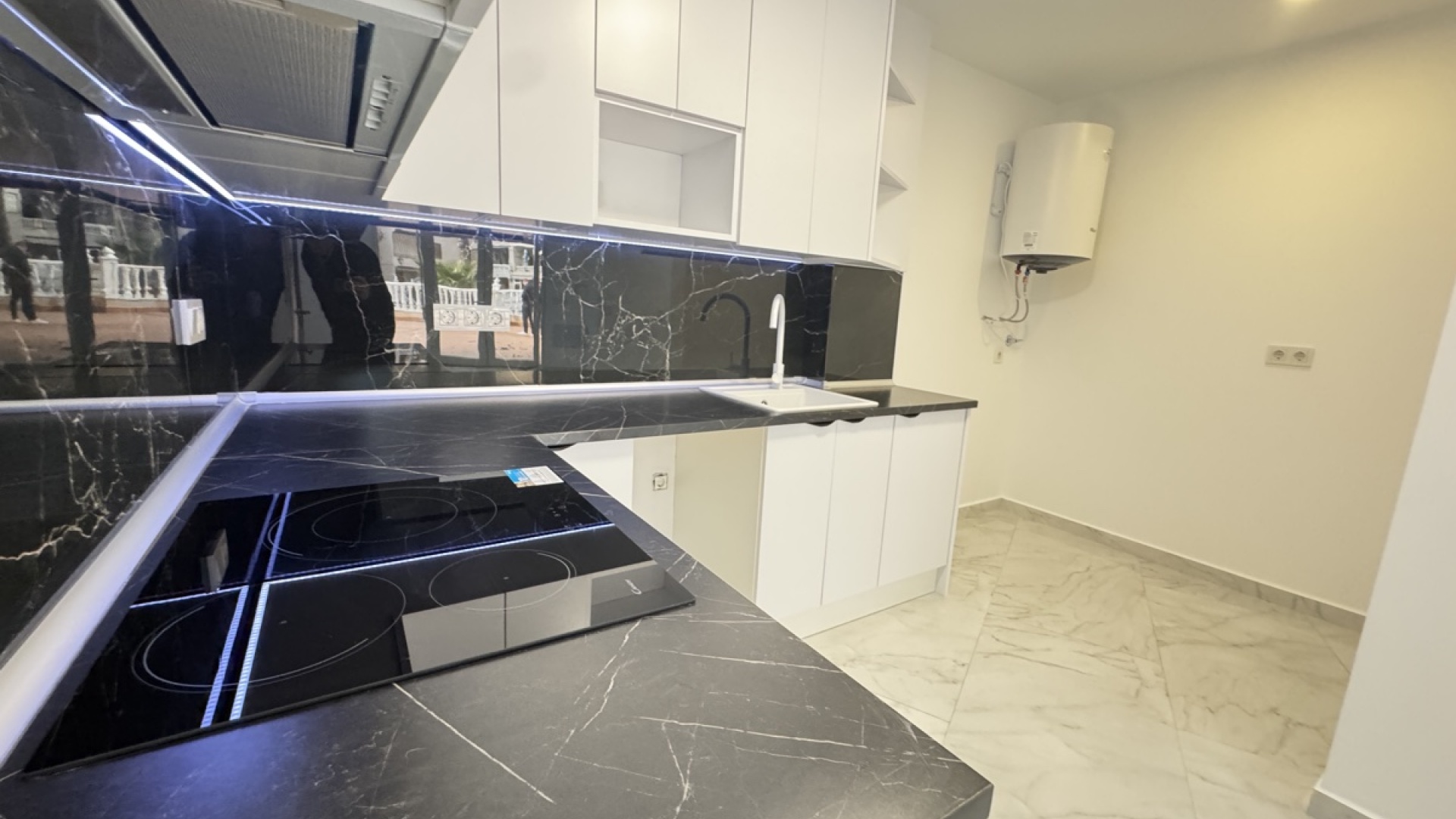 Wederverkoop - Appartement - Torrevieja - Beachside Torrevieja