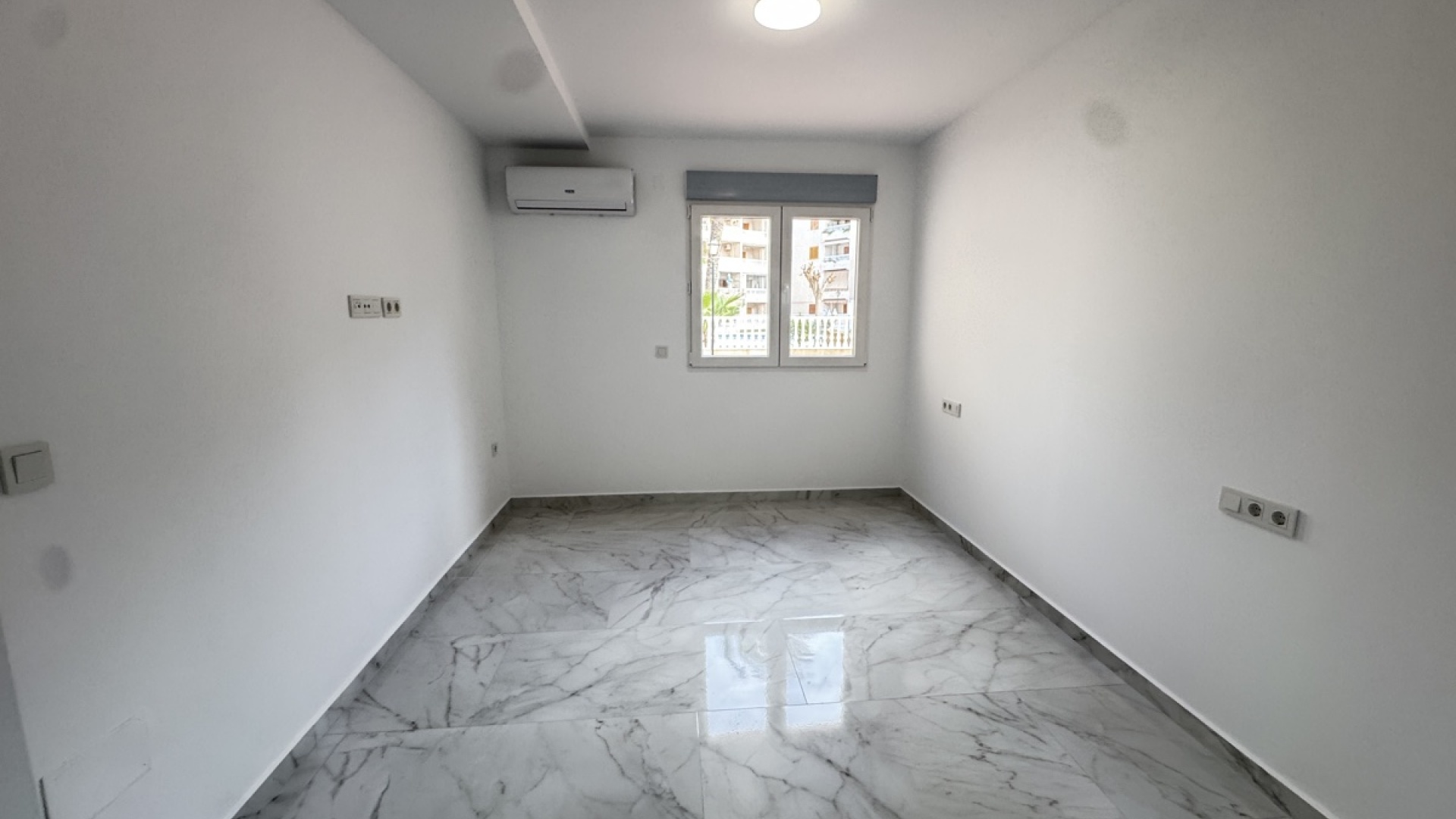 Wederverkoop - Appartement - Torrevieja - Beachside Torrevieja