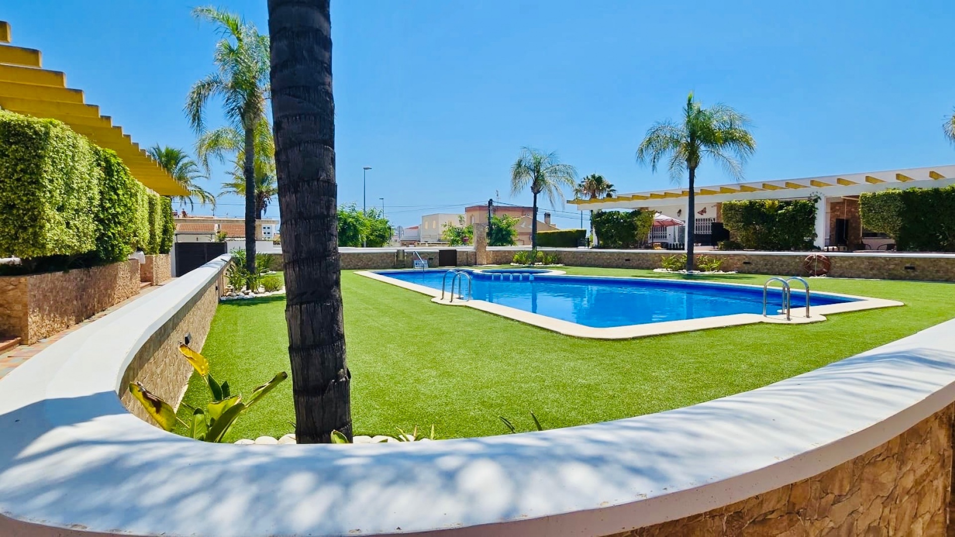 Wederverkoop - Bungalow - Mil Palmeras - Beachside Mil Palmeras