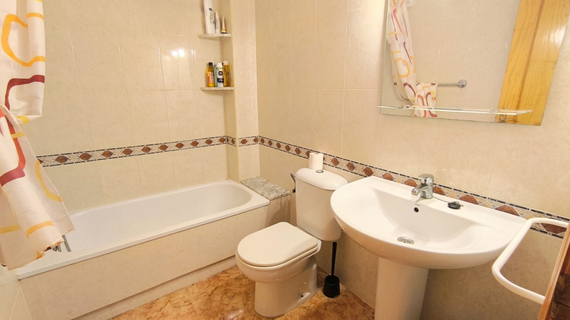 Wederverkoop - Herenhuis - Algorfa