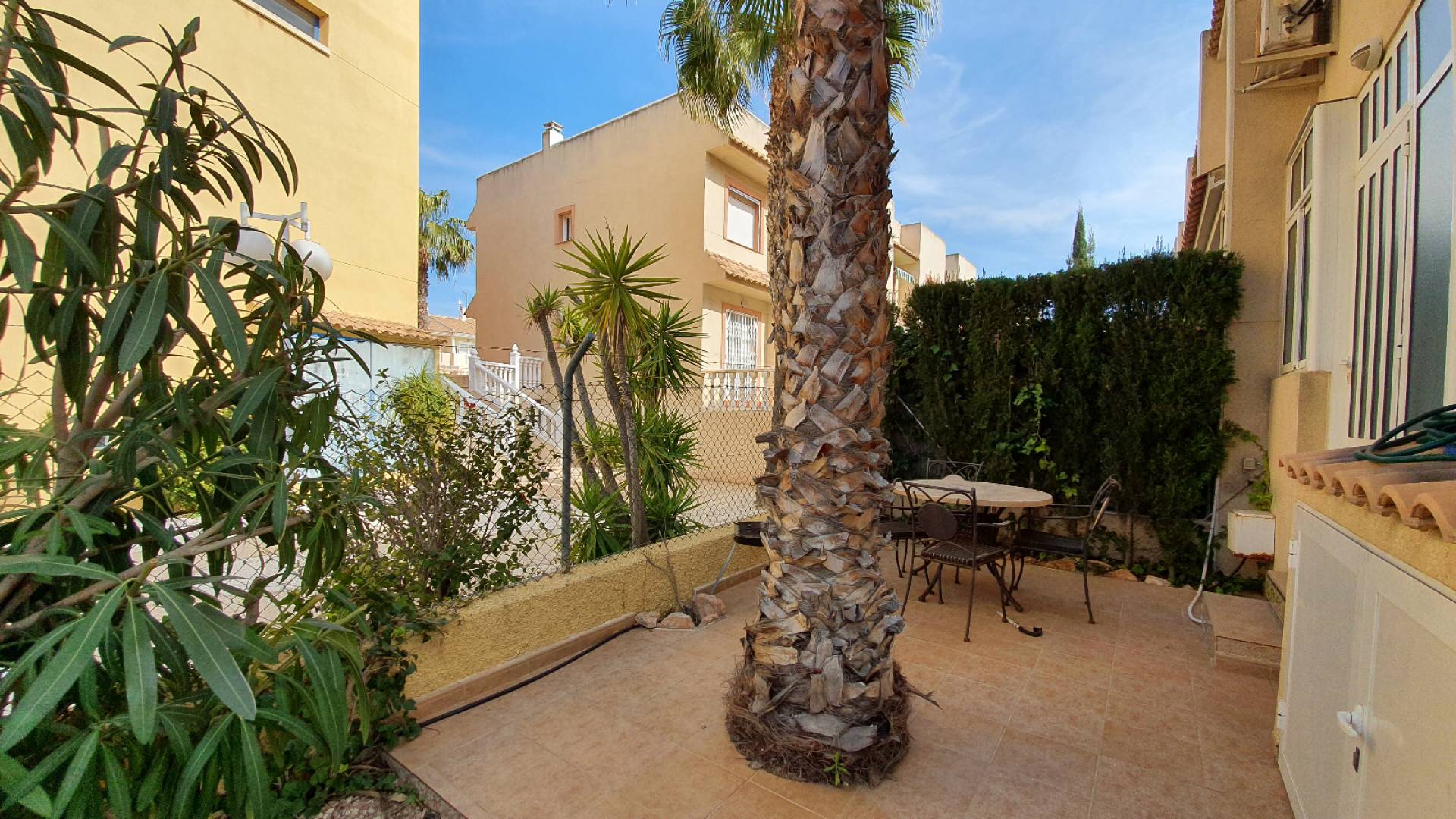 Wederverkoop - Herenhuis - Guardamar del Segura - balcon al mar