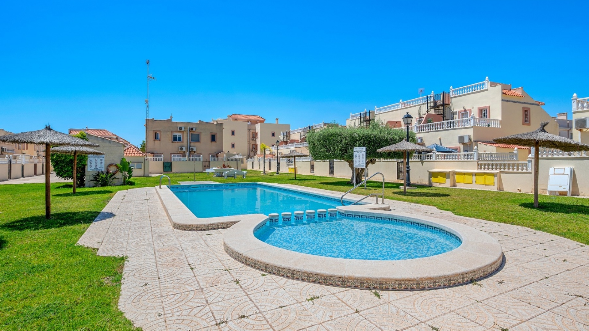 Wederverkoop - Herenhuis - La Zenia - colinas de la zenia
