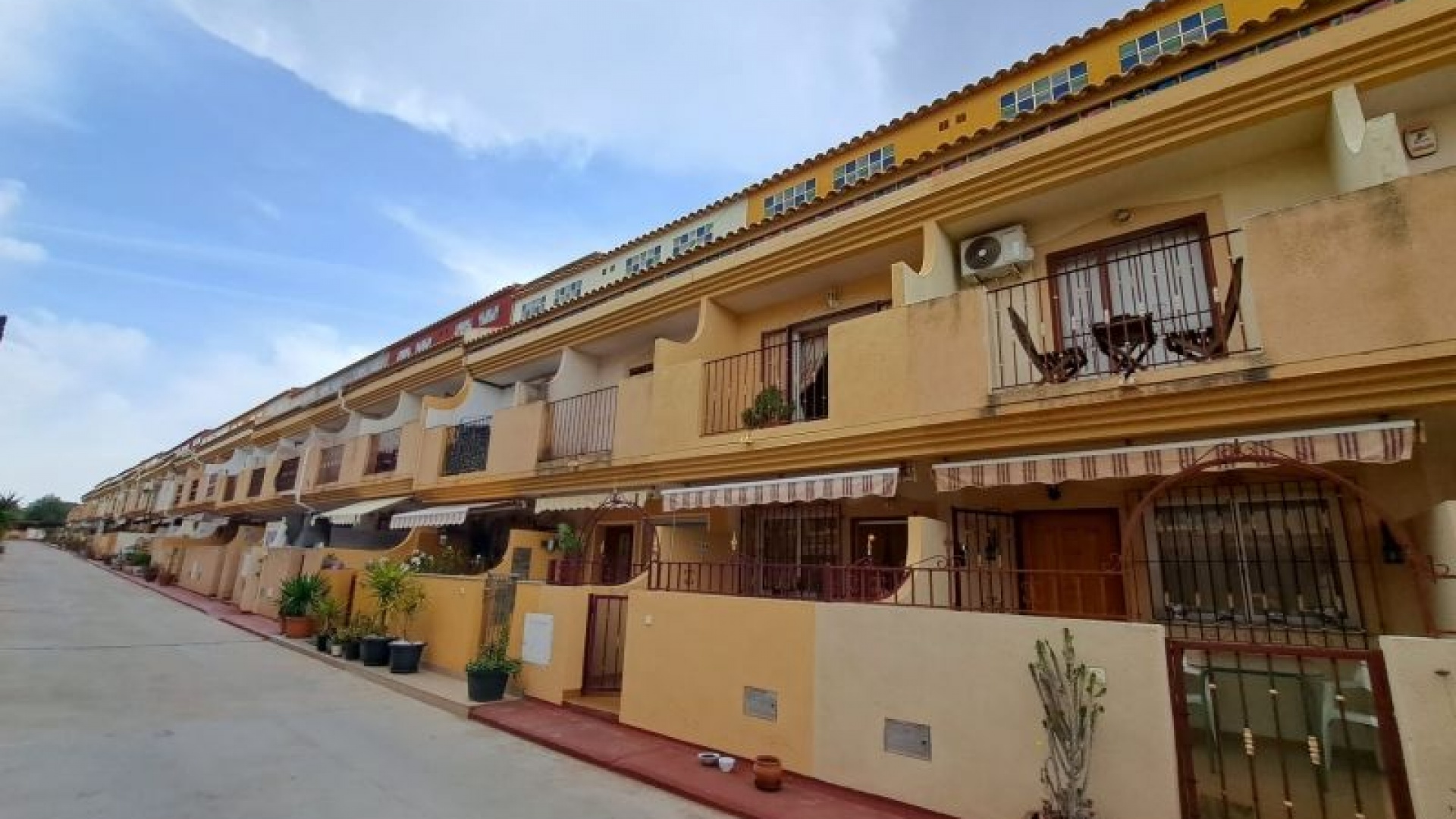 Wederverkoop - Herenhuis - Playa Flamenca - amapolas