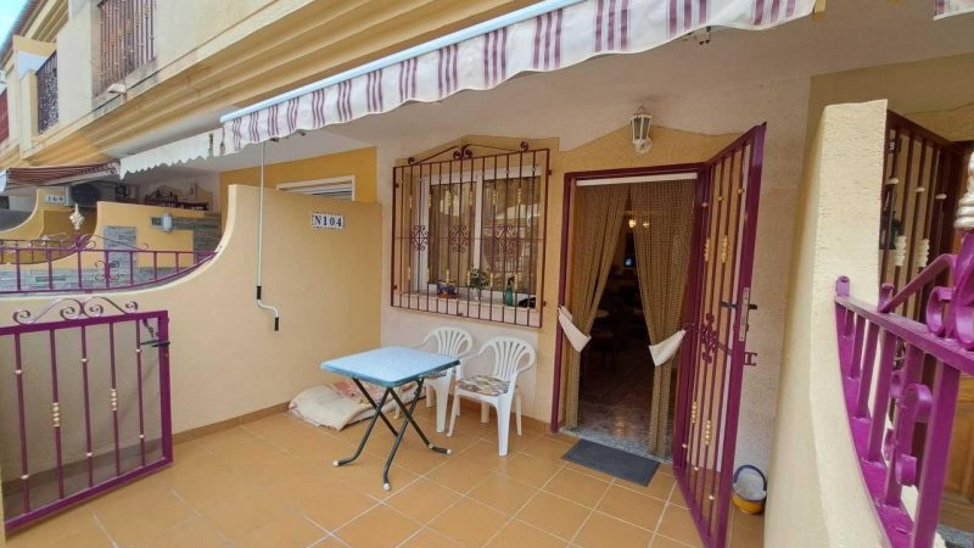 Wederverkoop - Herenhuis - Playa Flamenca - amapolas