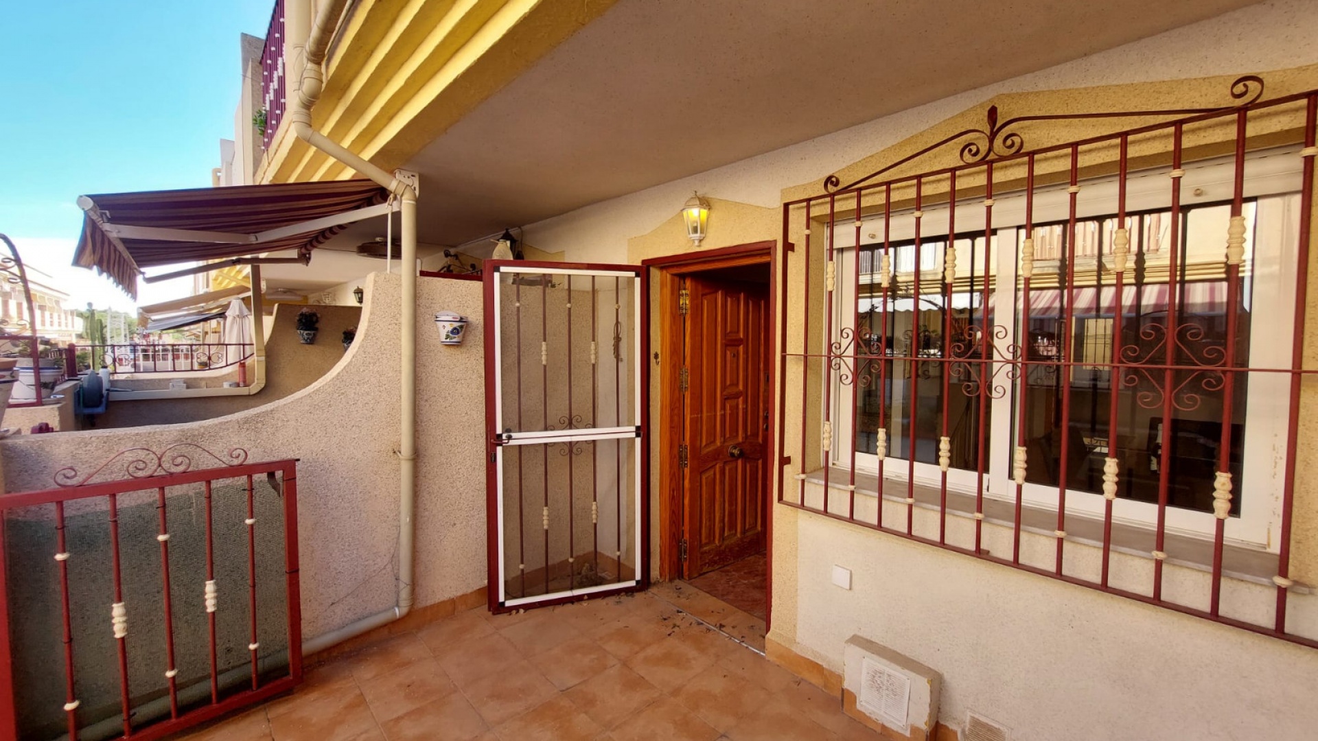 Wederverkoop - Herenhuis - Playa Flamenca - amapolas