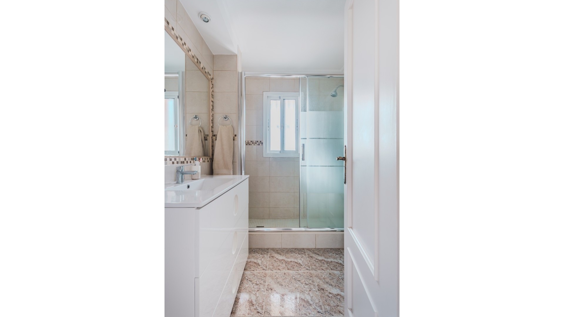 Wederverkoop - Herenhuis - Playa Flamenca - las chismosas