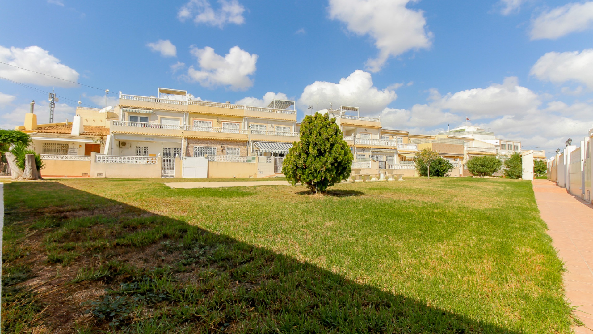 Wederverkoop - Herenhuis - Playa Flamenca - las chismosas