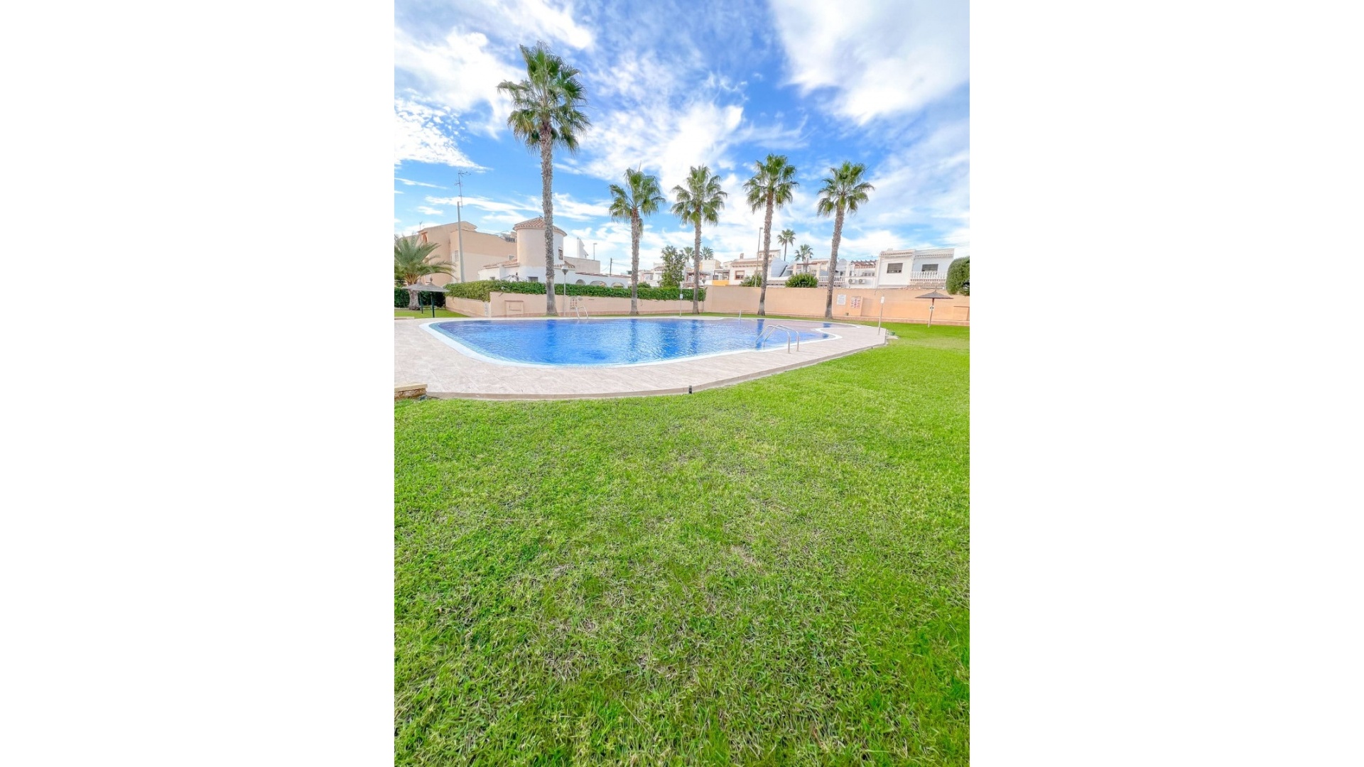 Wederverkoop - Herenhuis - Playa Flamenca - las chismosas