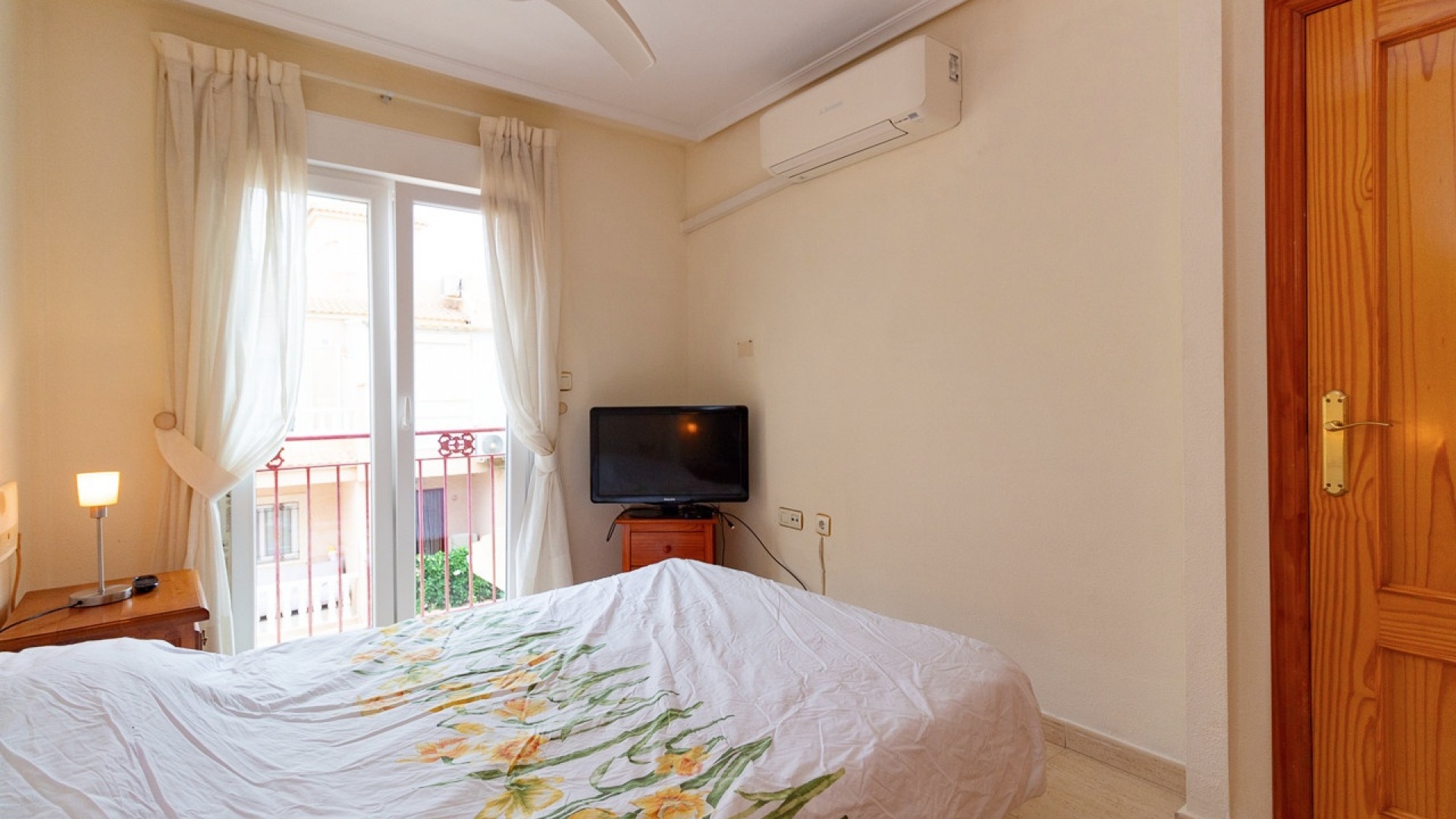 Wederverkoop - Herenhuis - Playa Flamenca - pueblo caballero