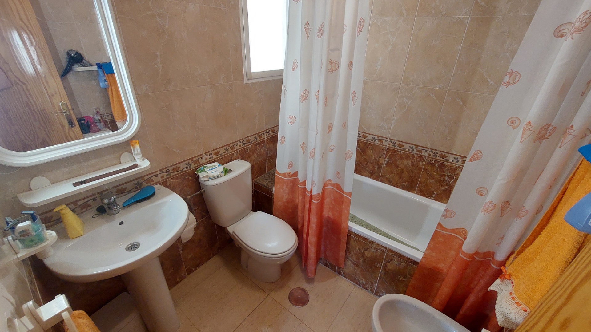 Wederverkoop - Herenhuis - Playa Flamenca - pueblo caballero