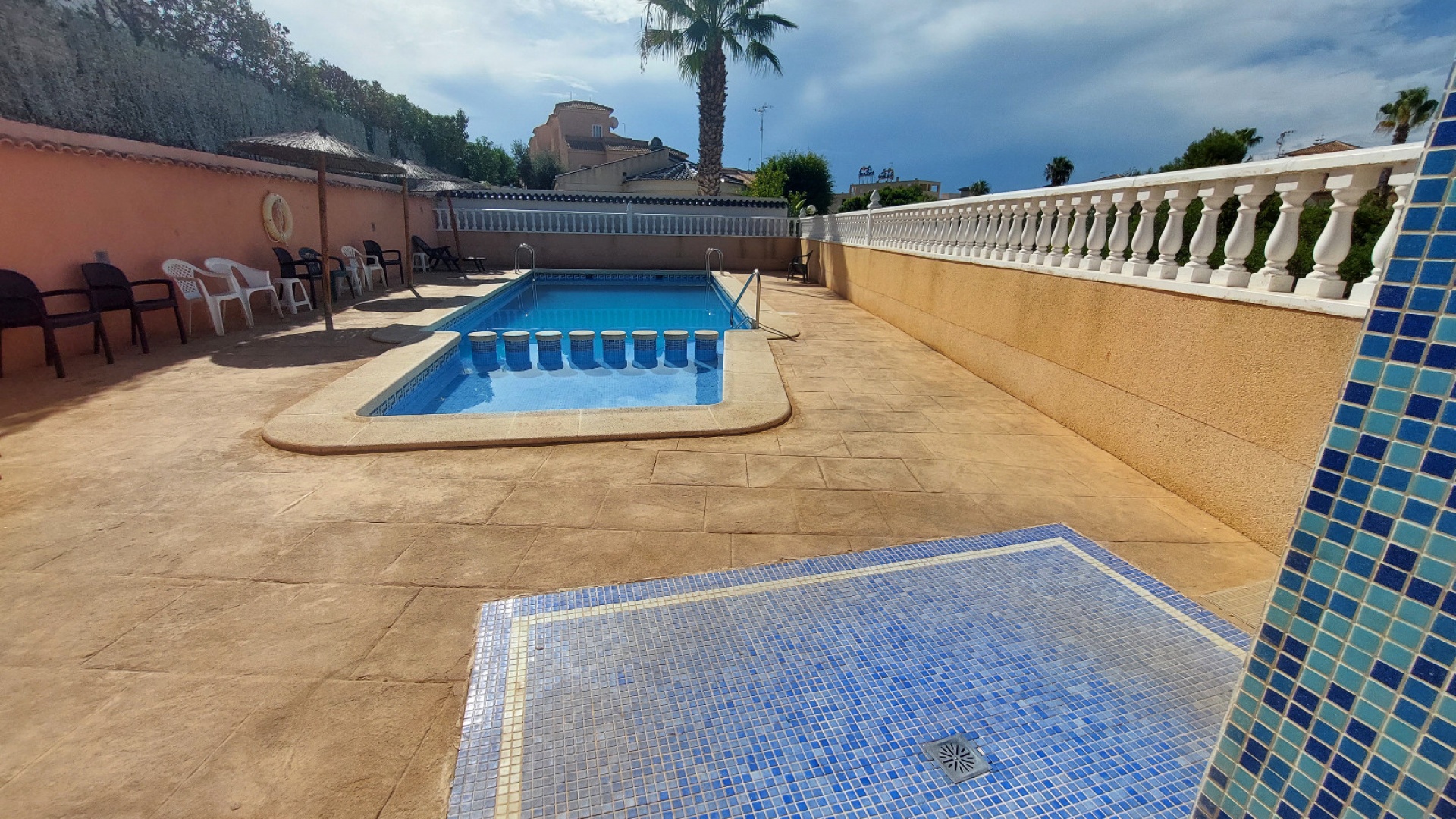 Wederverkoop - Herenhuis - Playa Flamenca - pueblo caballero