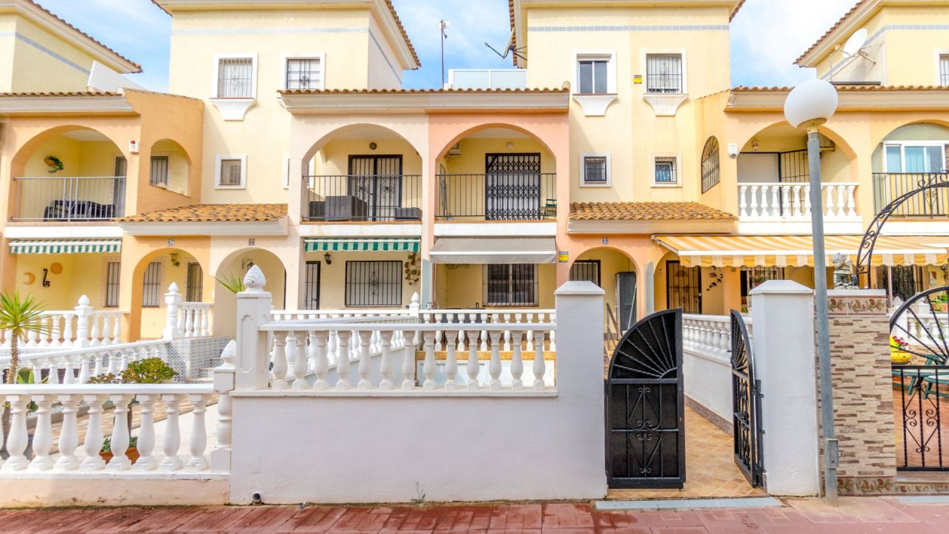 Wederverkoop - Herenhuis - Playa Flamenca - Res Laguna