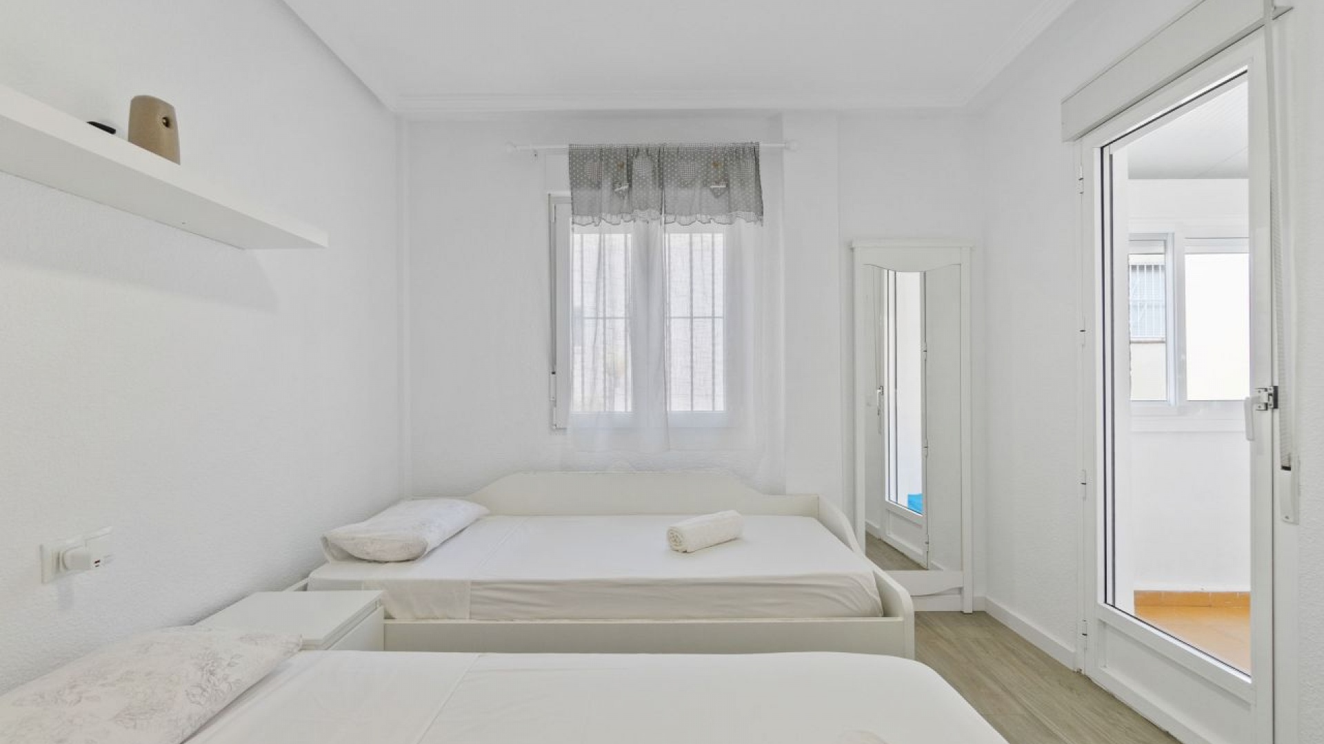 Wederverkoop - Herenhuis - Playa Flamenca - Res Laguna