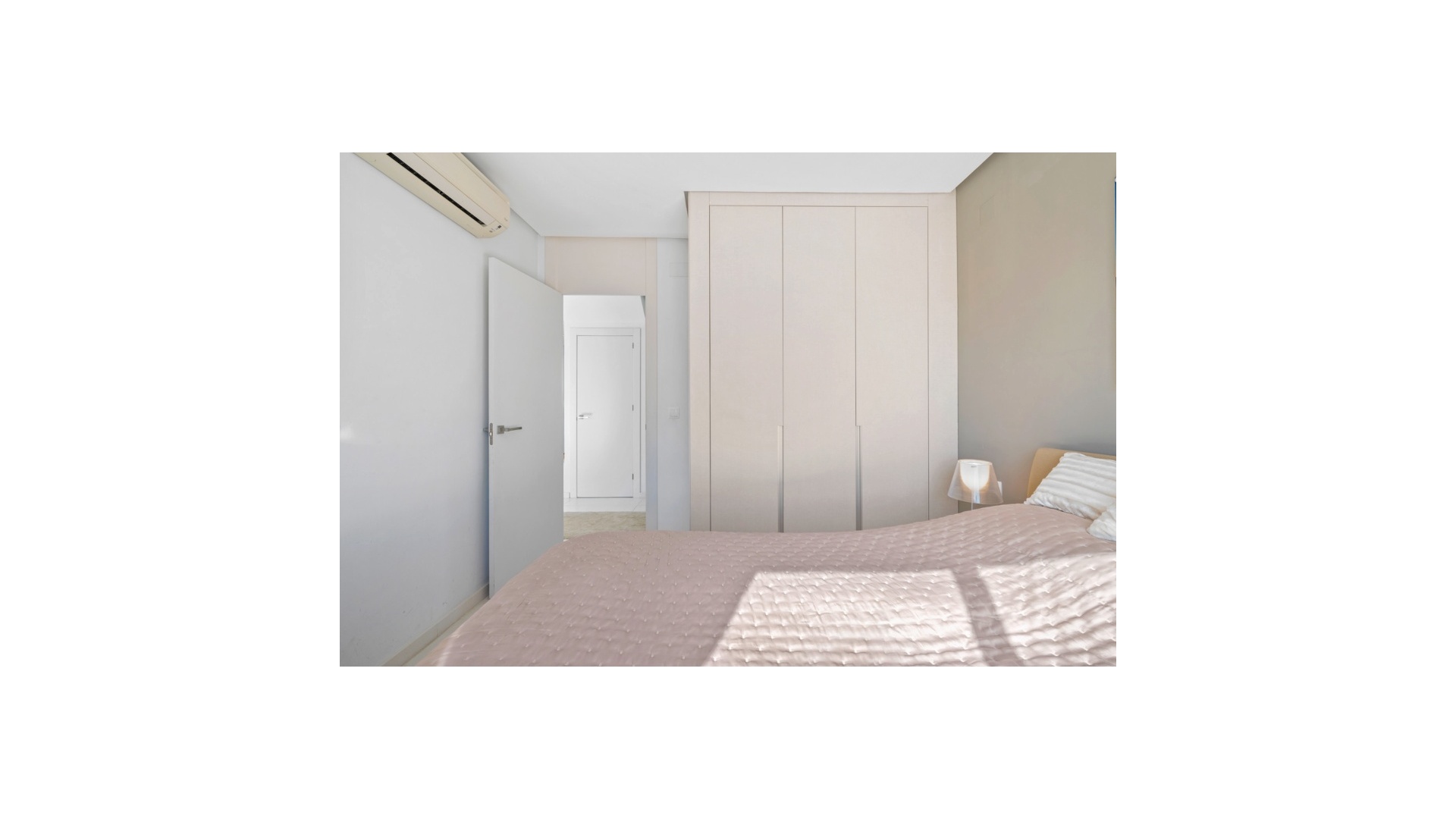 Wederverkoop - Herenhuis - Punta Prima