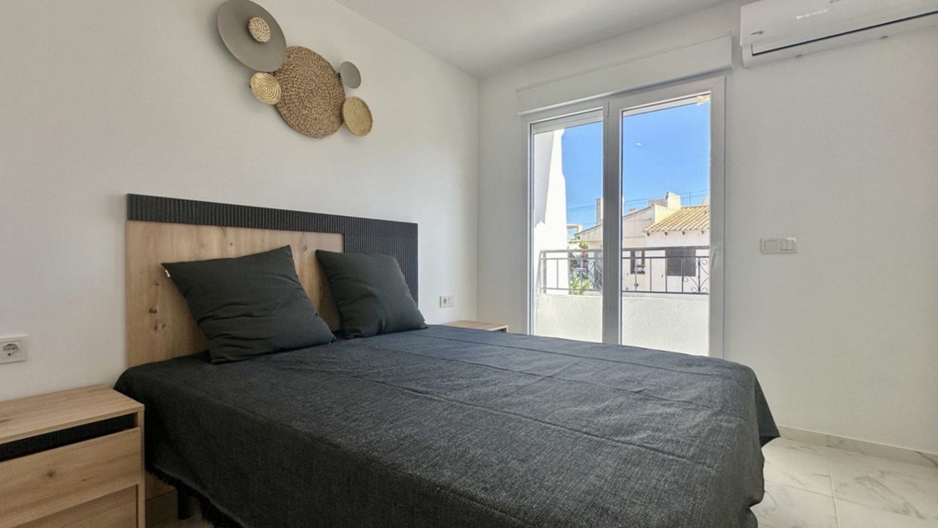 Wederverkoop - Herenhuis - Torrevieja - Torrevieja Centro