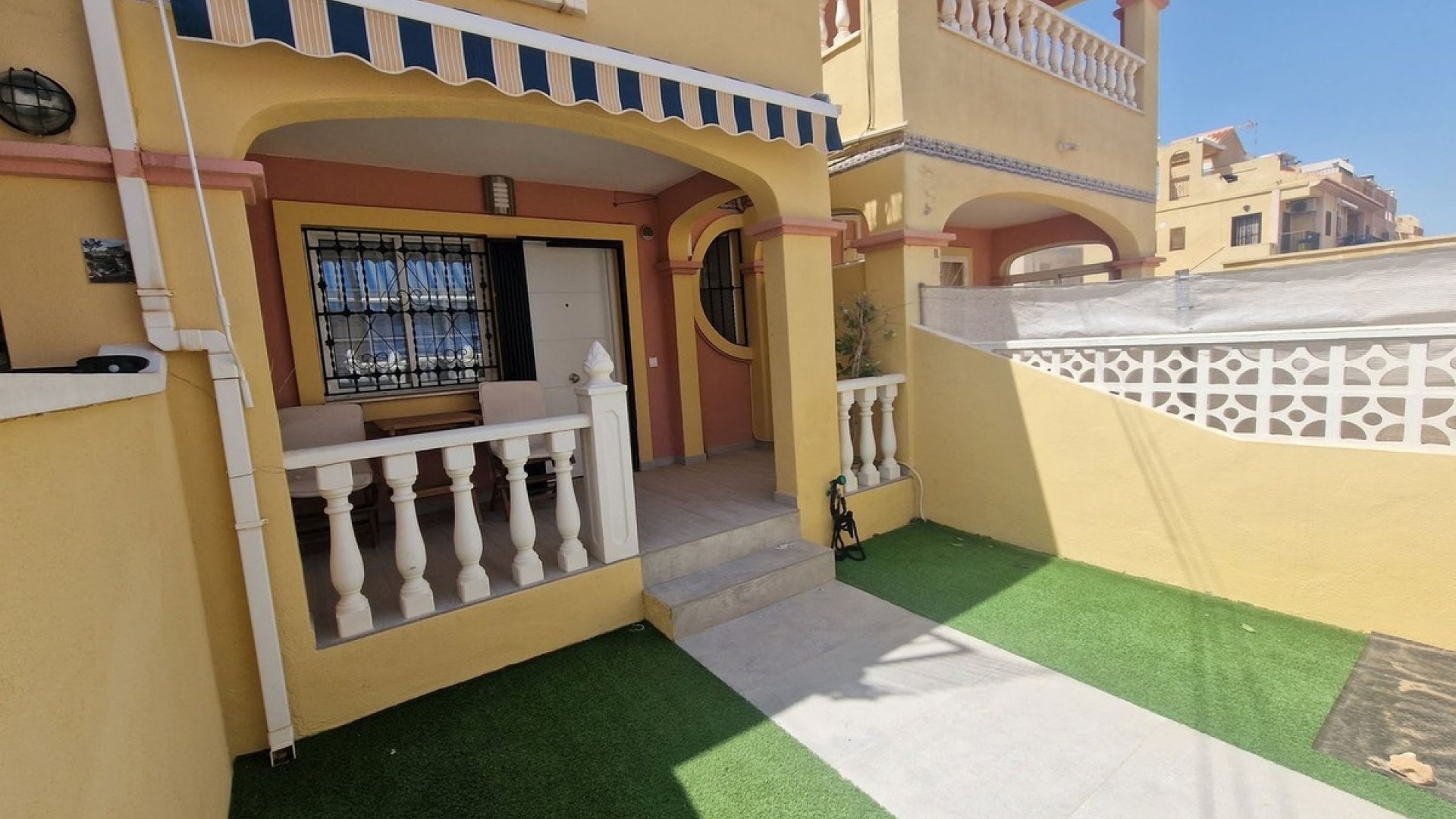 Wederverkoop - Herenhuis - Torrevieja - Torrevieja Centro