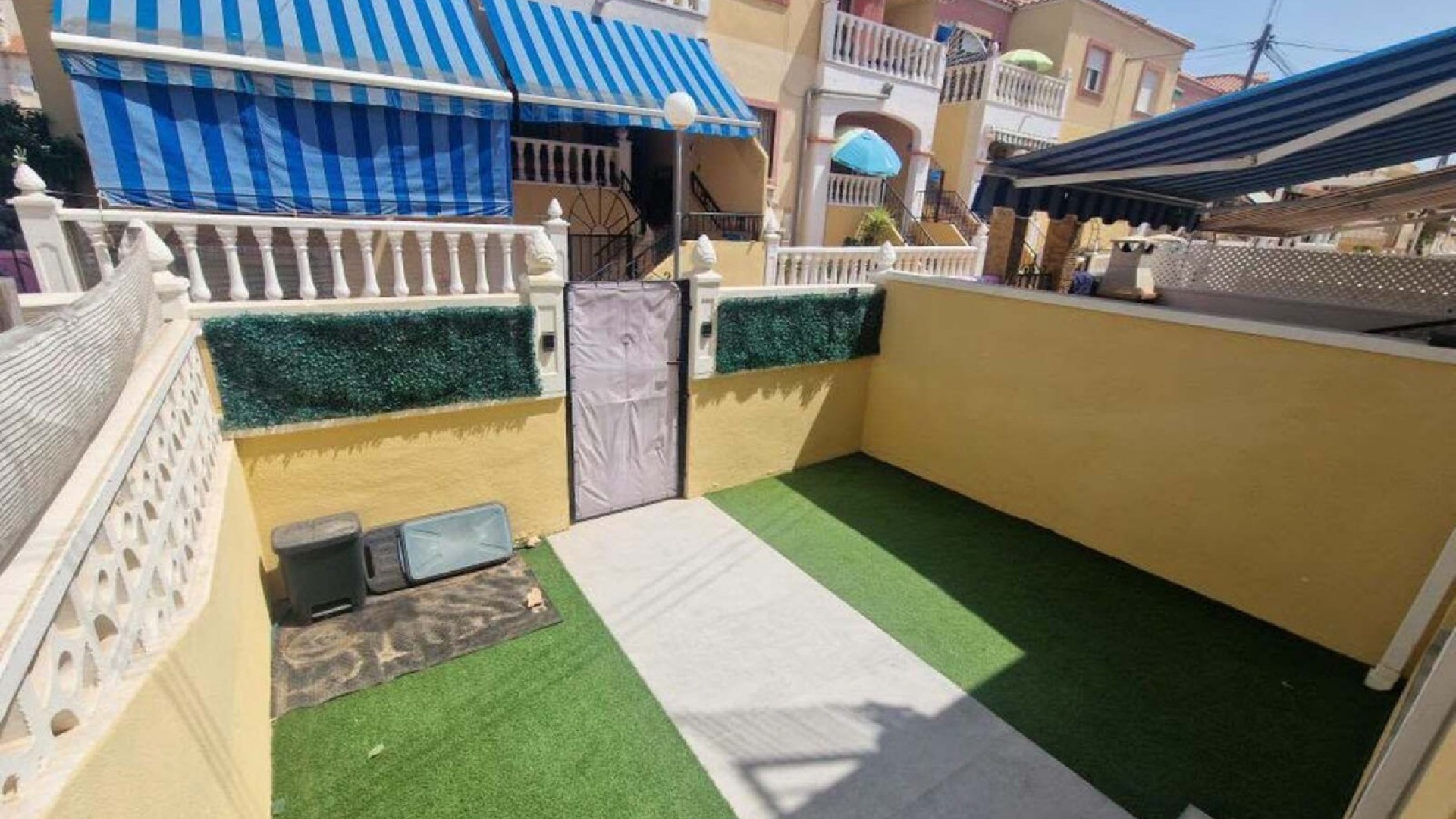 Wederverkoop - Herenhuis - Torrevieja - Torrevieja Centro