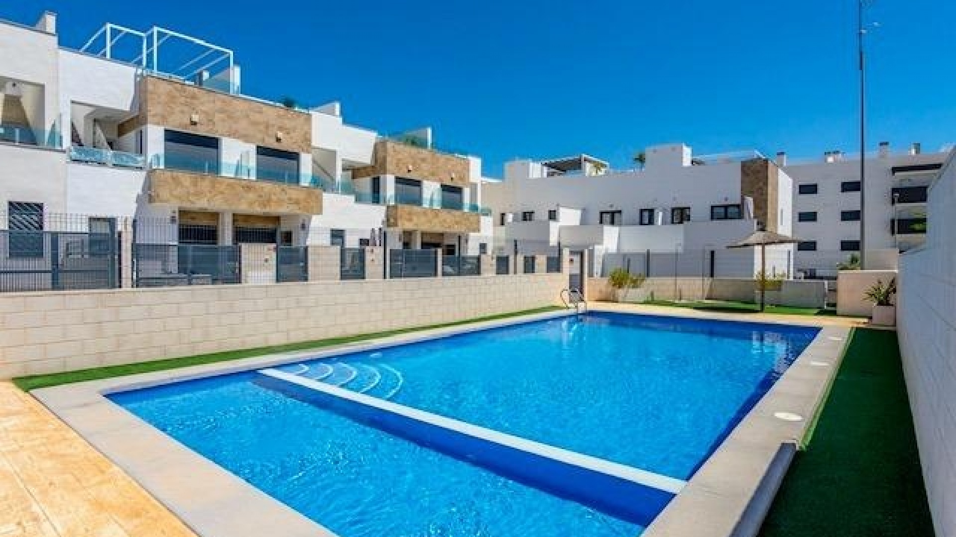 Wederverkoop - Herenhuis - Villamartin - Res. Don Benito
