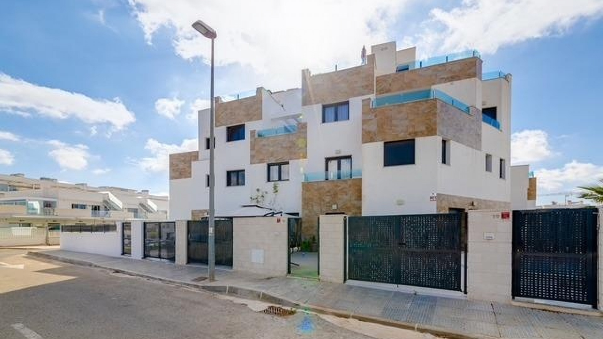 Wederverkoop - Herenhuis - Villamartin - Res. Don Benito
