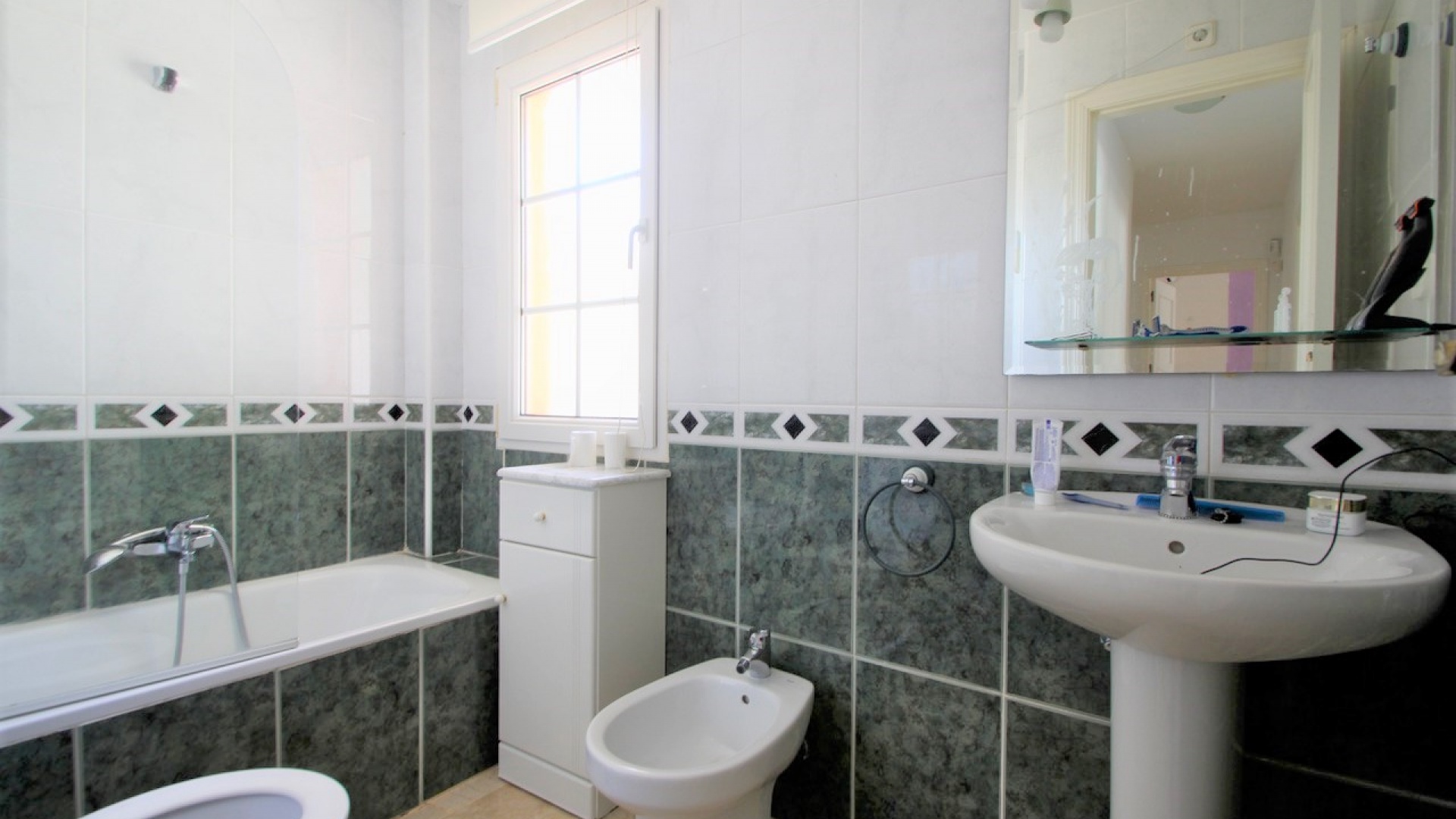 Wederverkoop - Herenhuis - Villamartin - Res. Sevilla