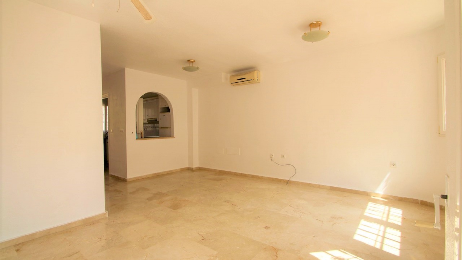 Wederverkoop - Herenhuis - Villamartin - Res. Sevilla