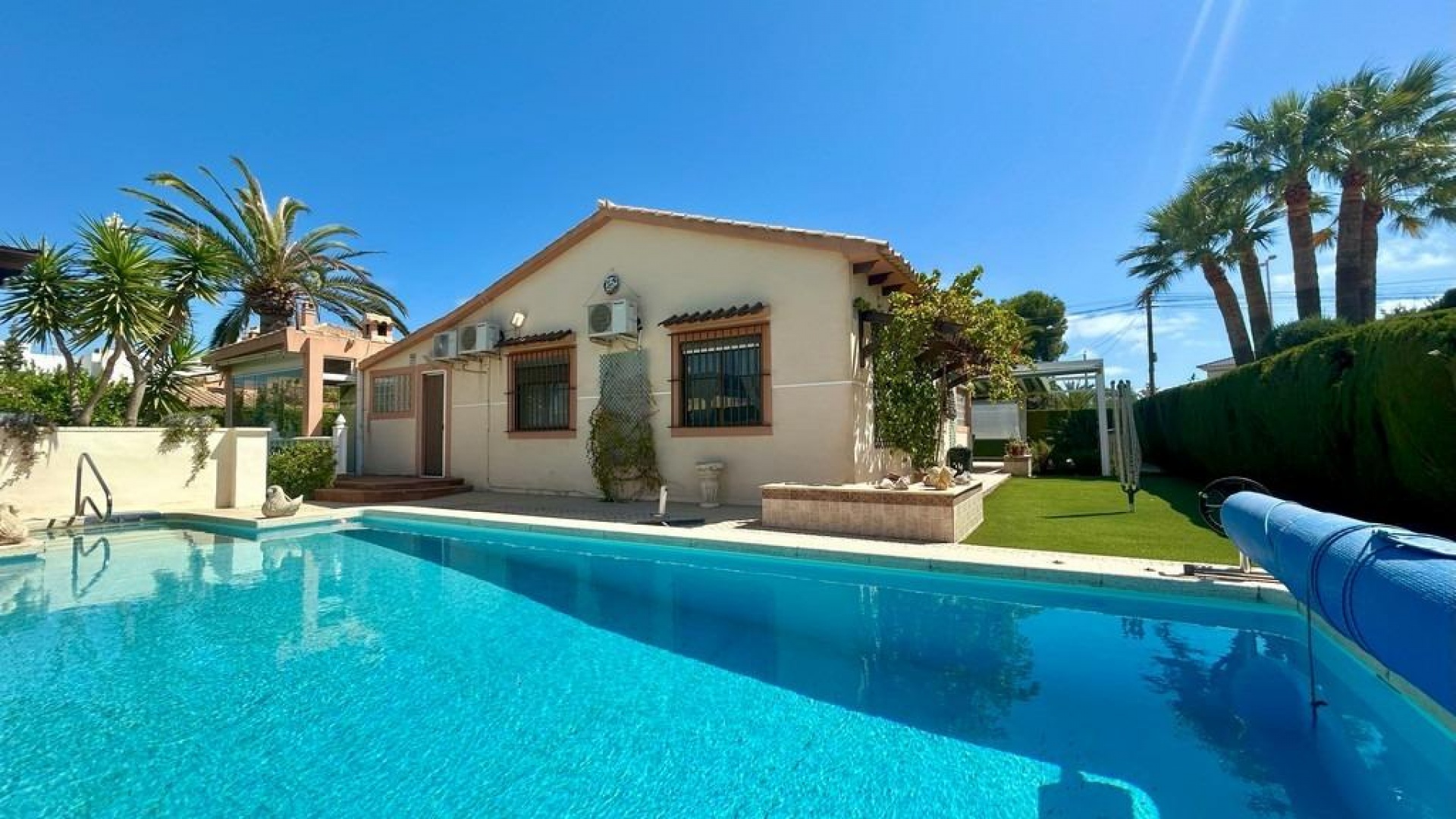 Wederverkoop - Villa - Cabo Roig - beachside cabo roig