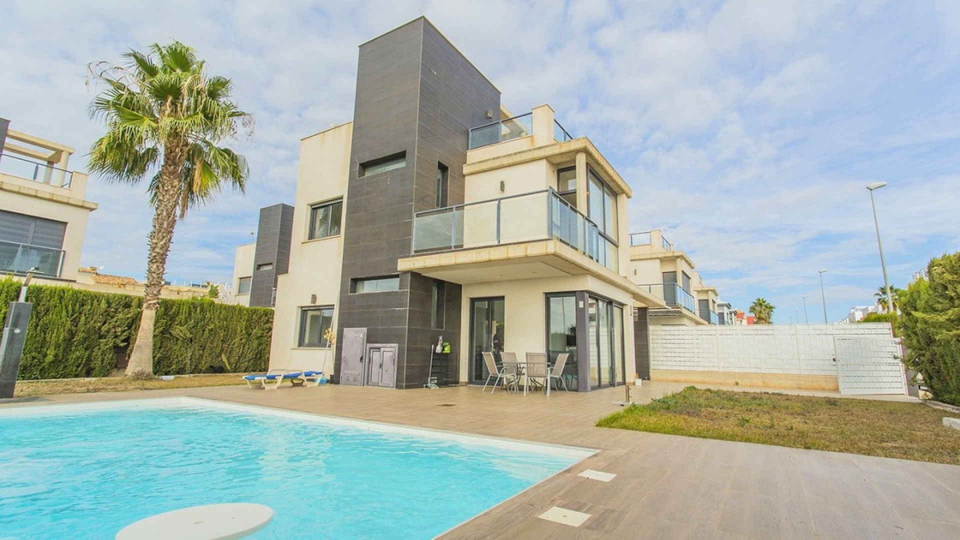 Wederverkoop - Villa - Cabo Roig - Costa Blanca South