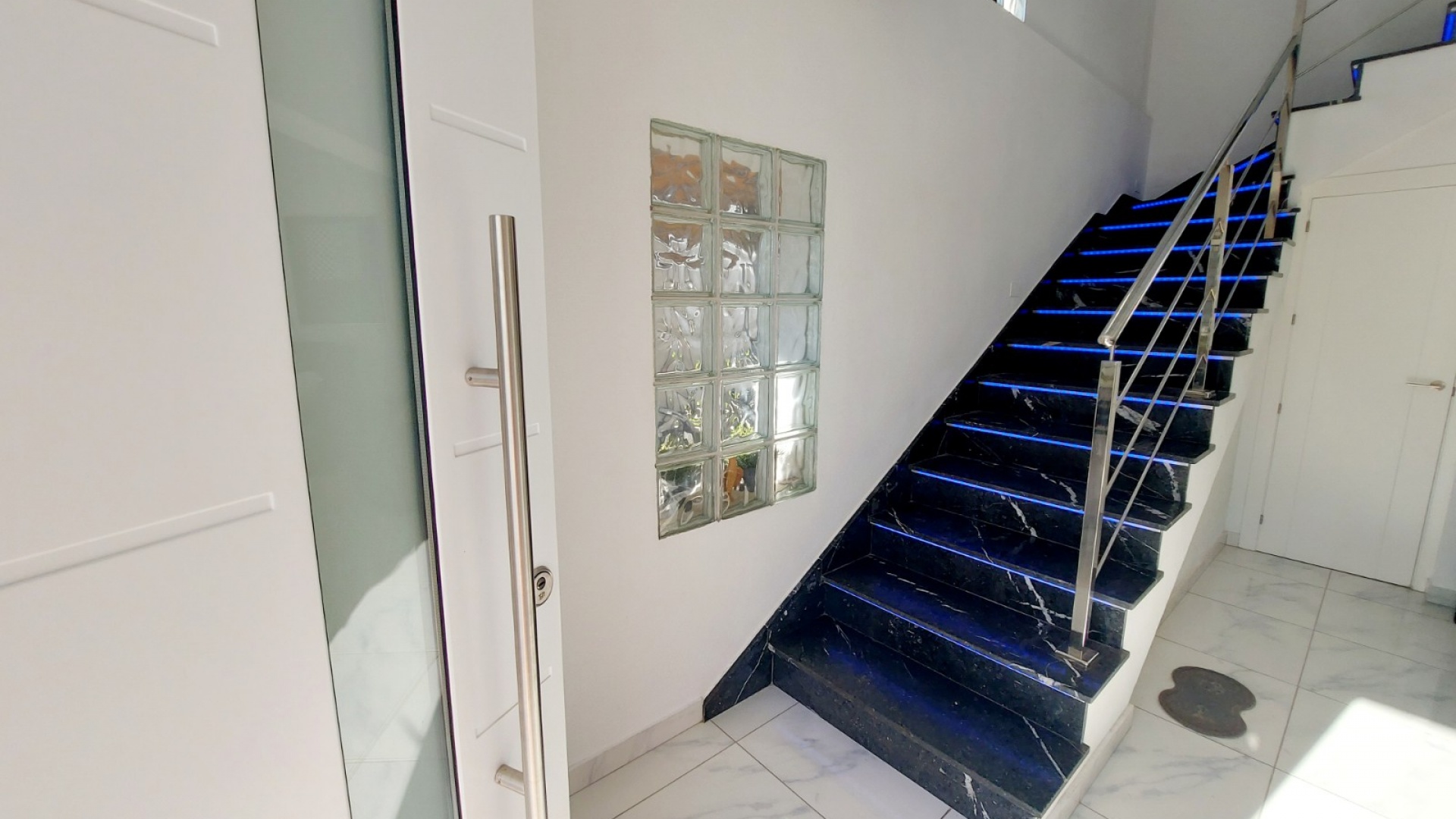 Wederverkoop - Villa - Cabo Roig - la regia