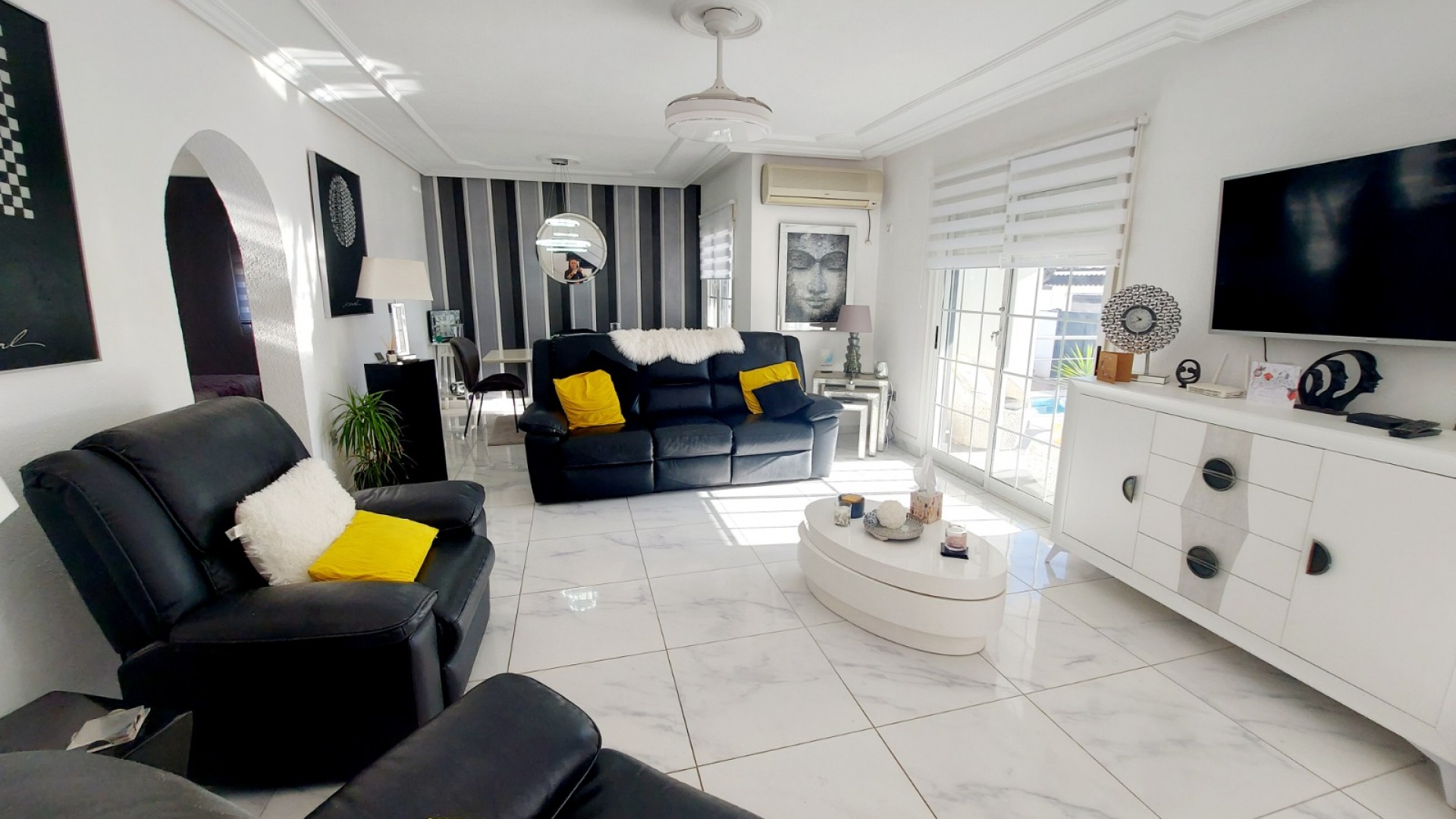 Wederverkoop - Villa - Cabo Roig - la regia