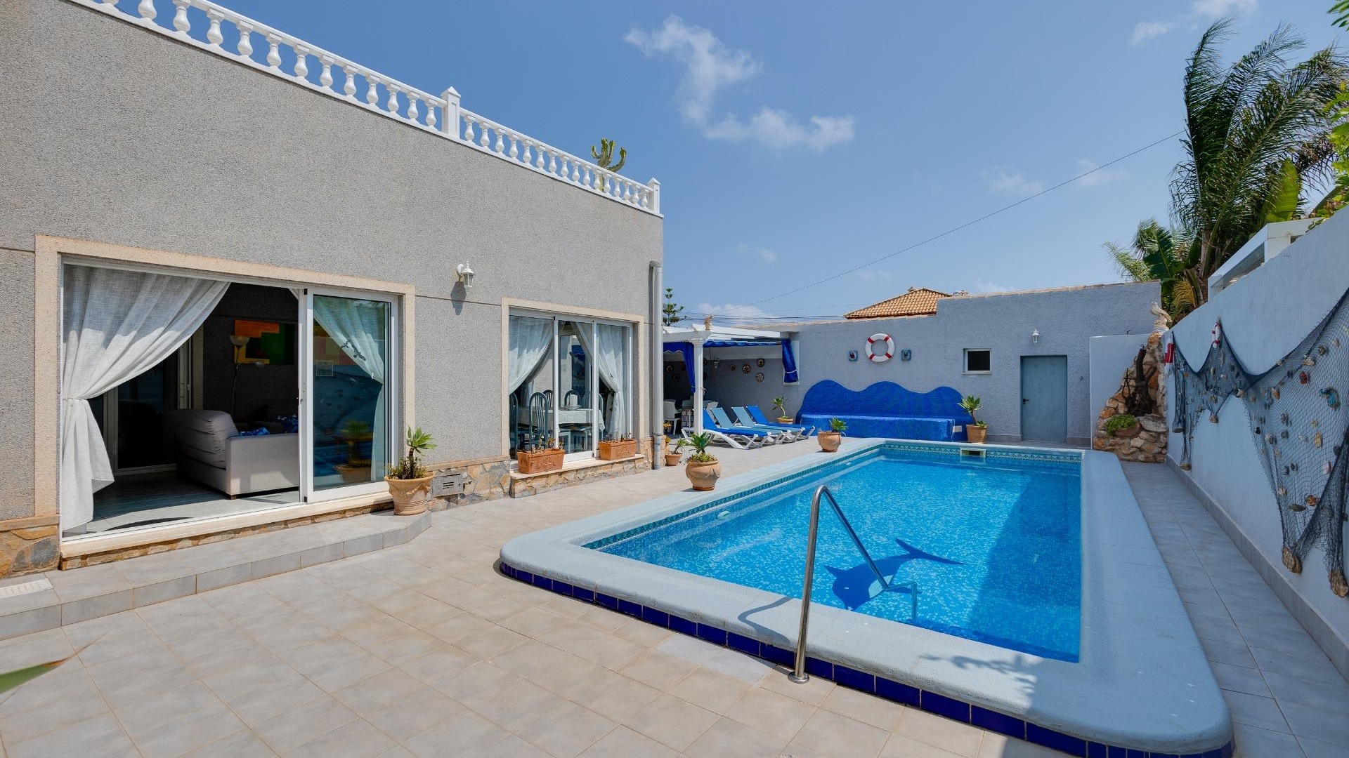 Wederverkoop - Villa - Cabo Roig - la regia