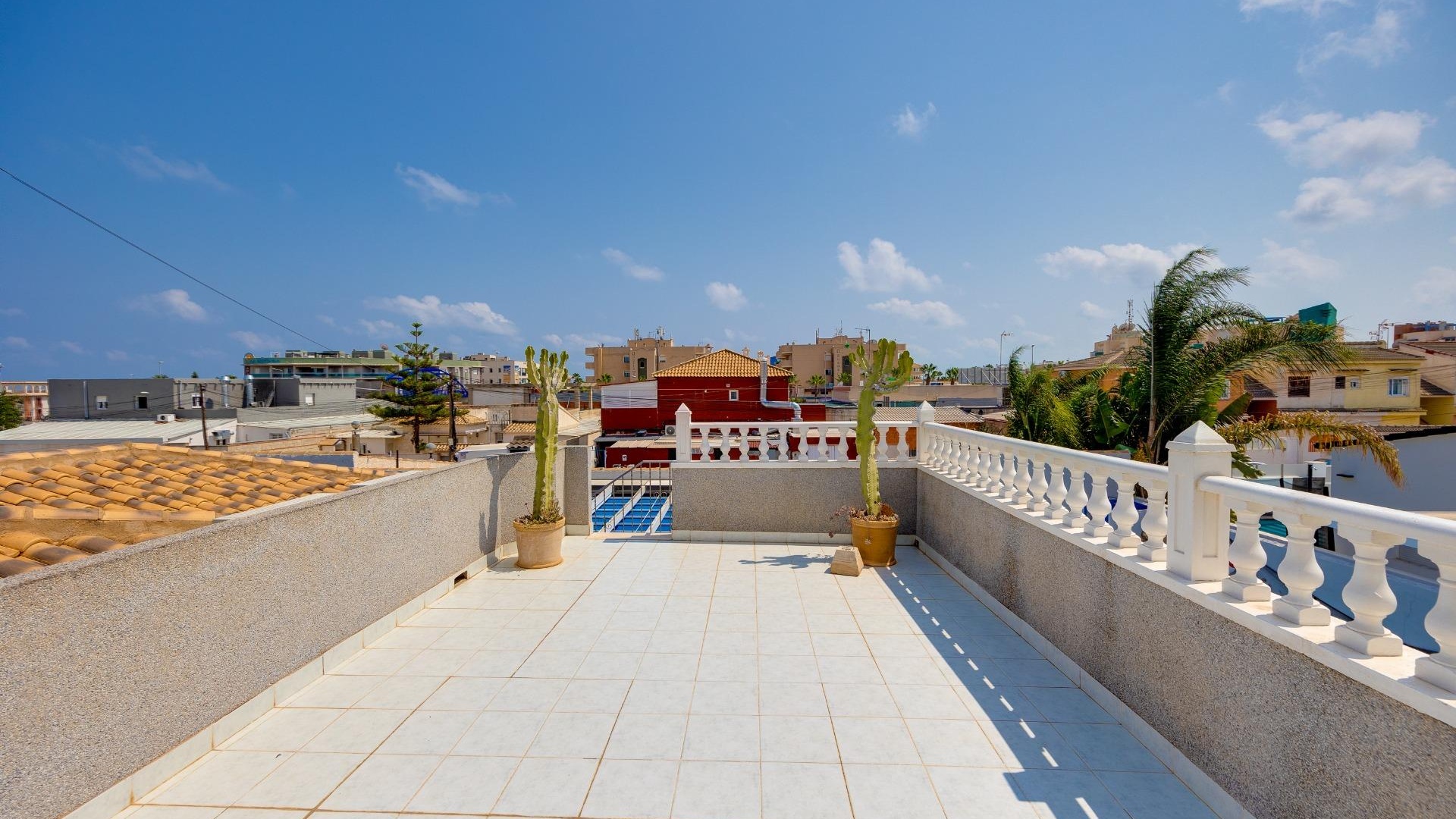 Wederverkoop - Villa - Cabo Roig - la regia