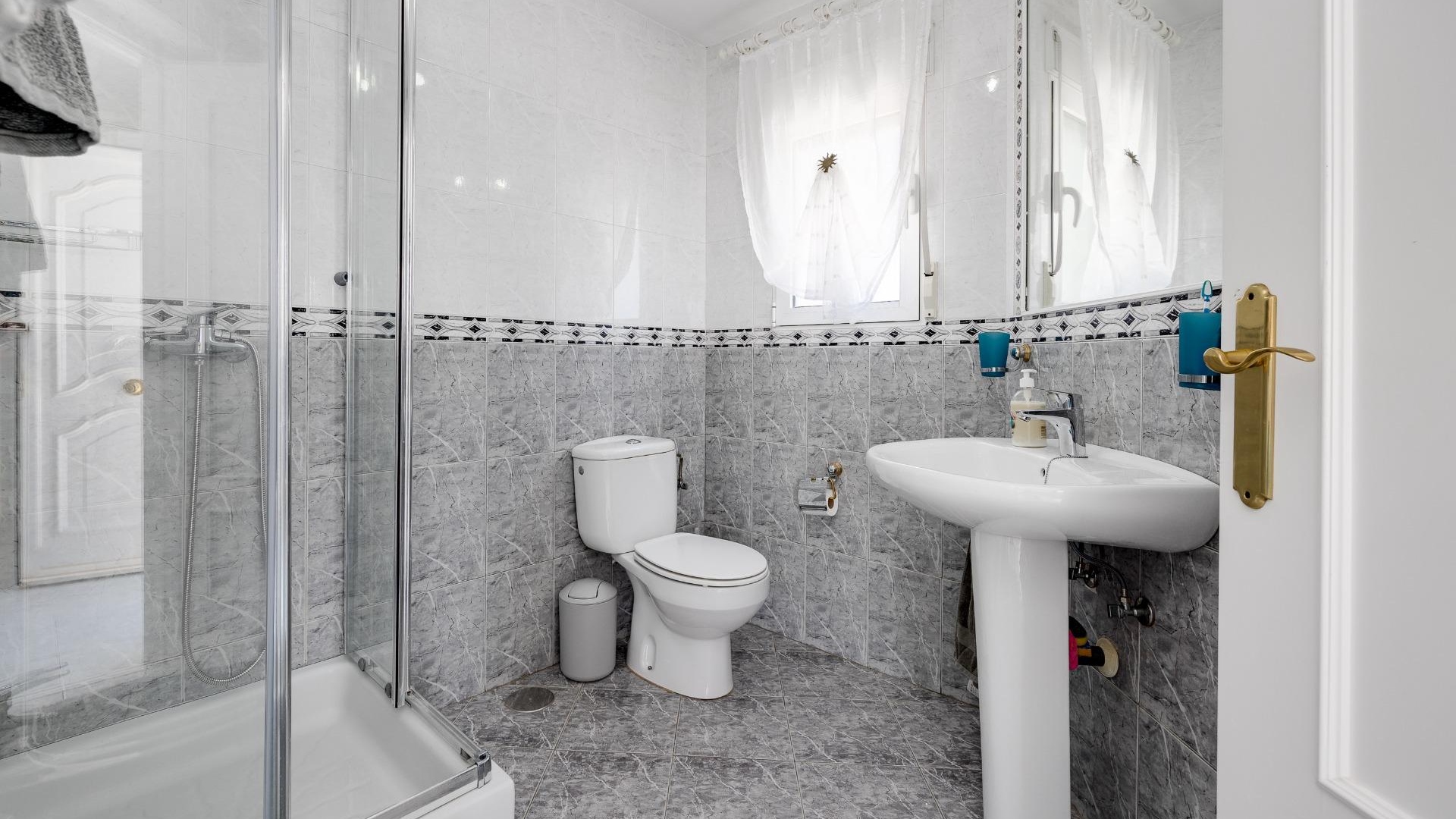 Wederverkoop - Villa - Cabo Roig - la regia