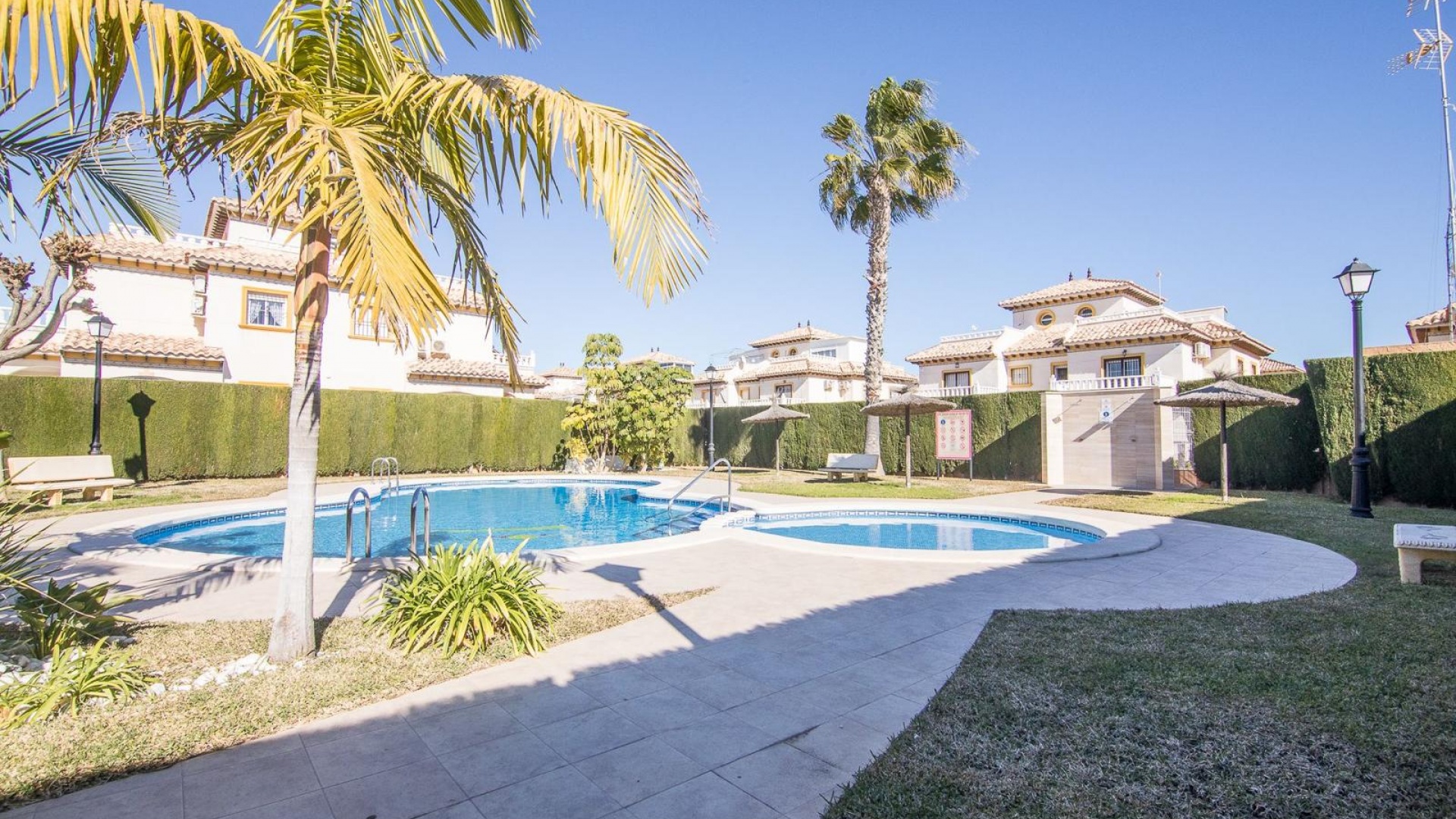Wederverkoop - Villa - Cabo Roig - Lomas de Cabo Roig