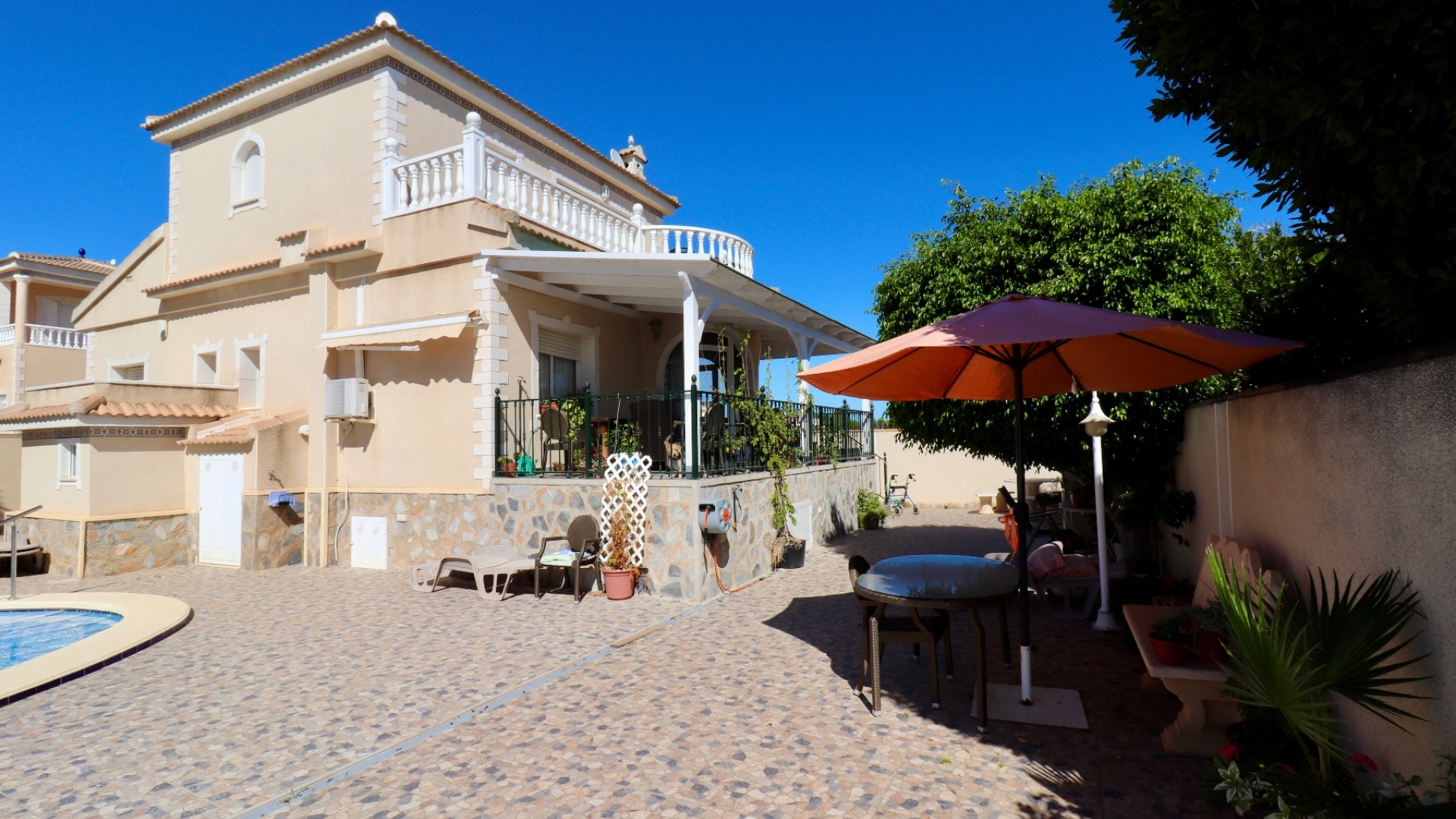 Wederverkoop - Villa - Ciudad Quesada - Dona Pepa