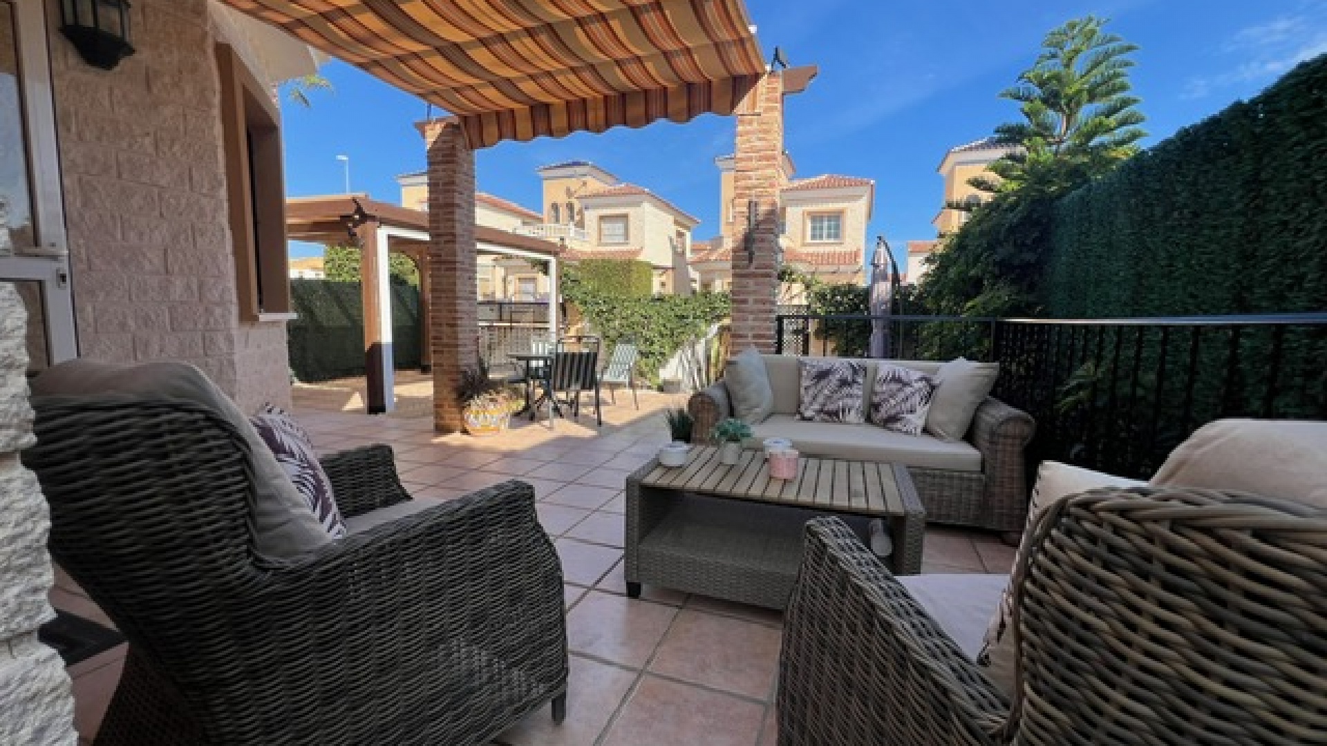 Wederverkoop - Villa - Guardamar del Segura - El Raso