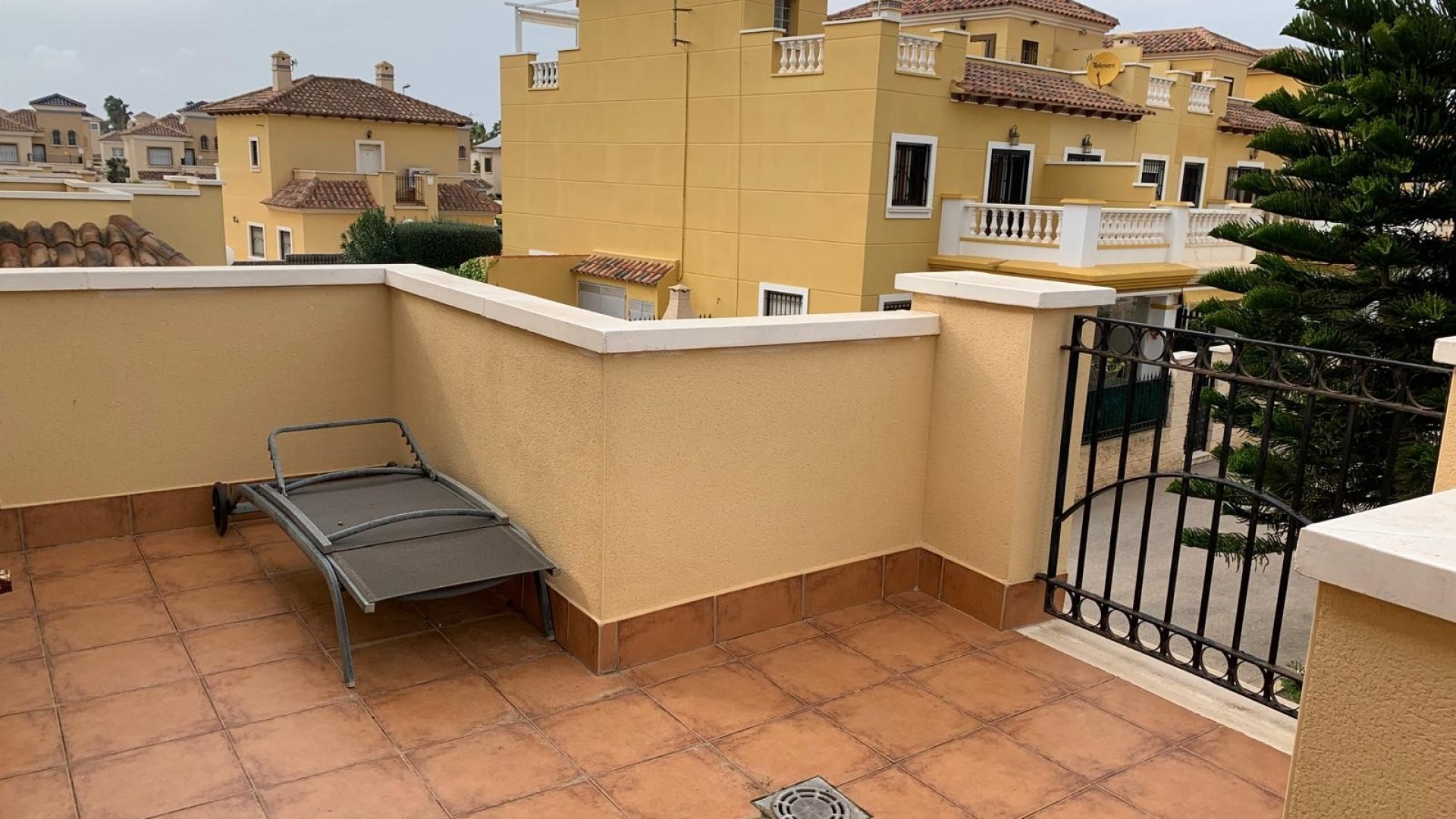 Wederverkoop - Villa - Guardamar del Segura - El Raso