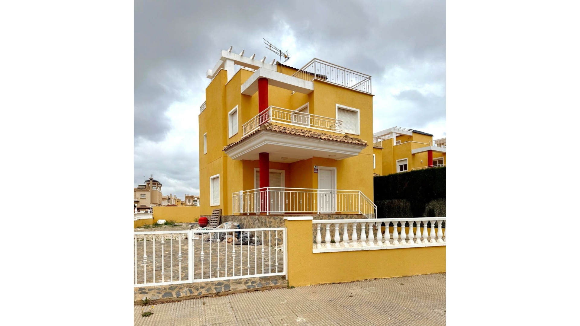 Wederverkoop - Villa - Guardamar del Segura - El Raso