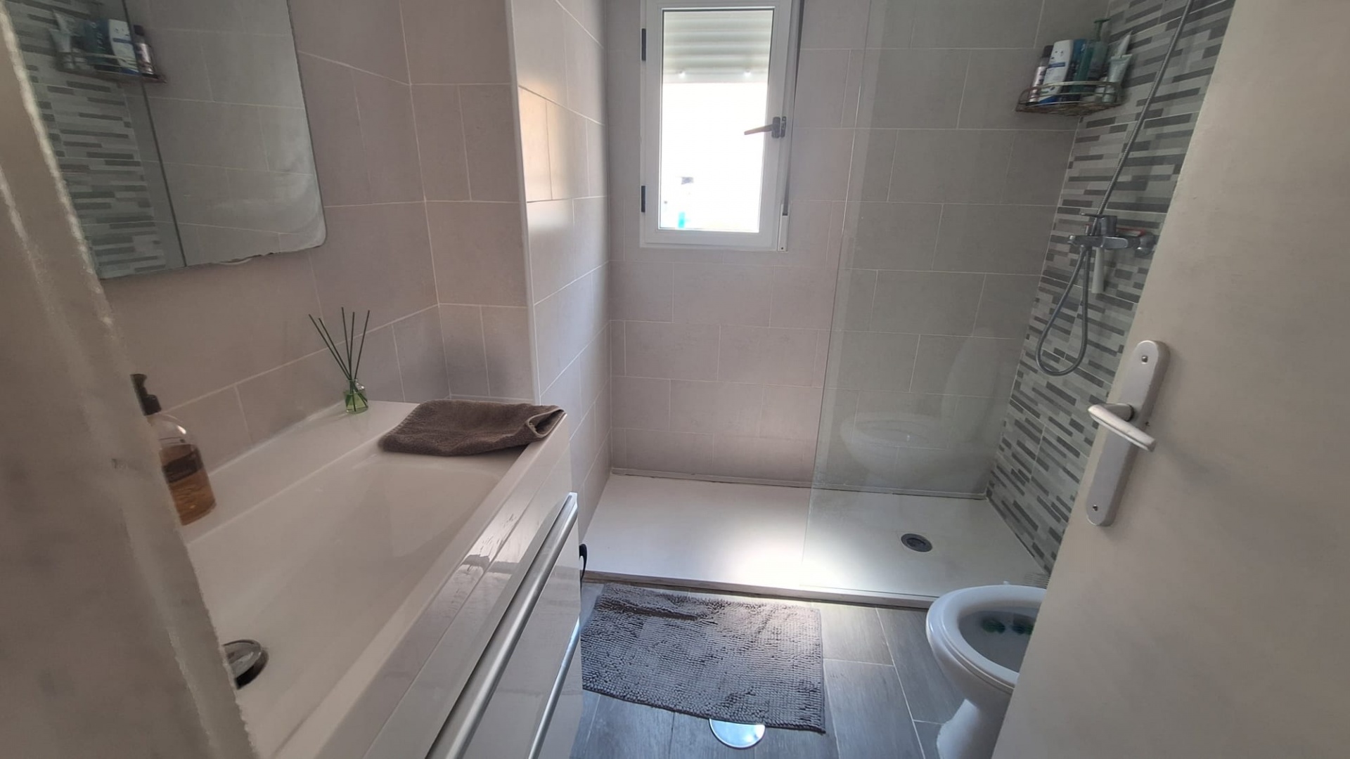 Wederverkoop - Villa - Guardamar del Segura - El Raso