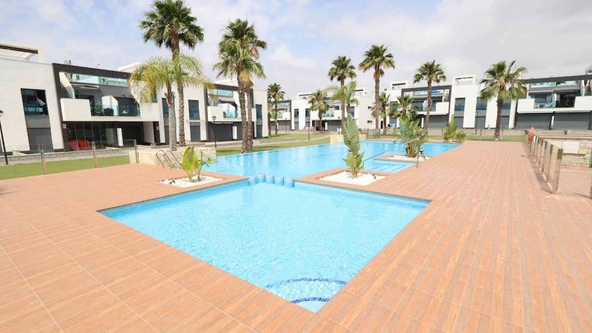 Wederverkoop - Villa - Guardamar del Segura - Urbanización El Raso