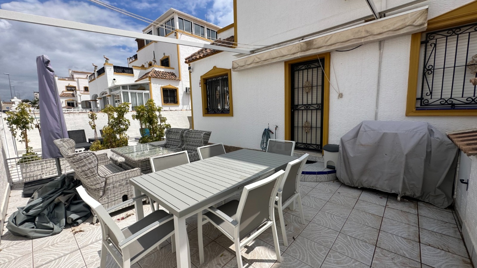 Wederverkoop - Villa - Los Montesinos - entre naranjos