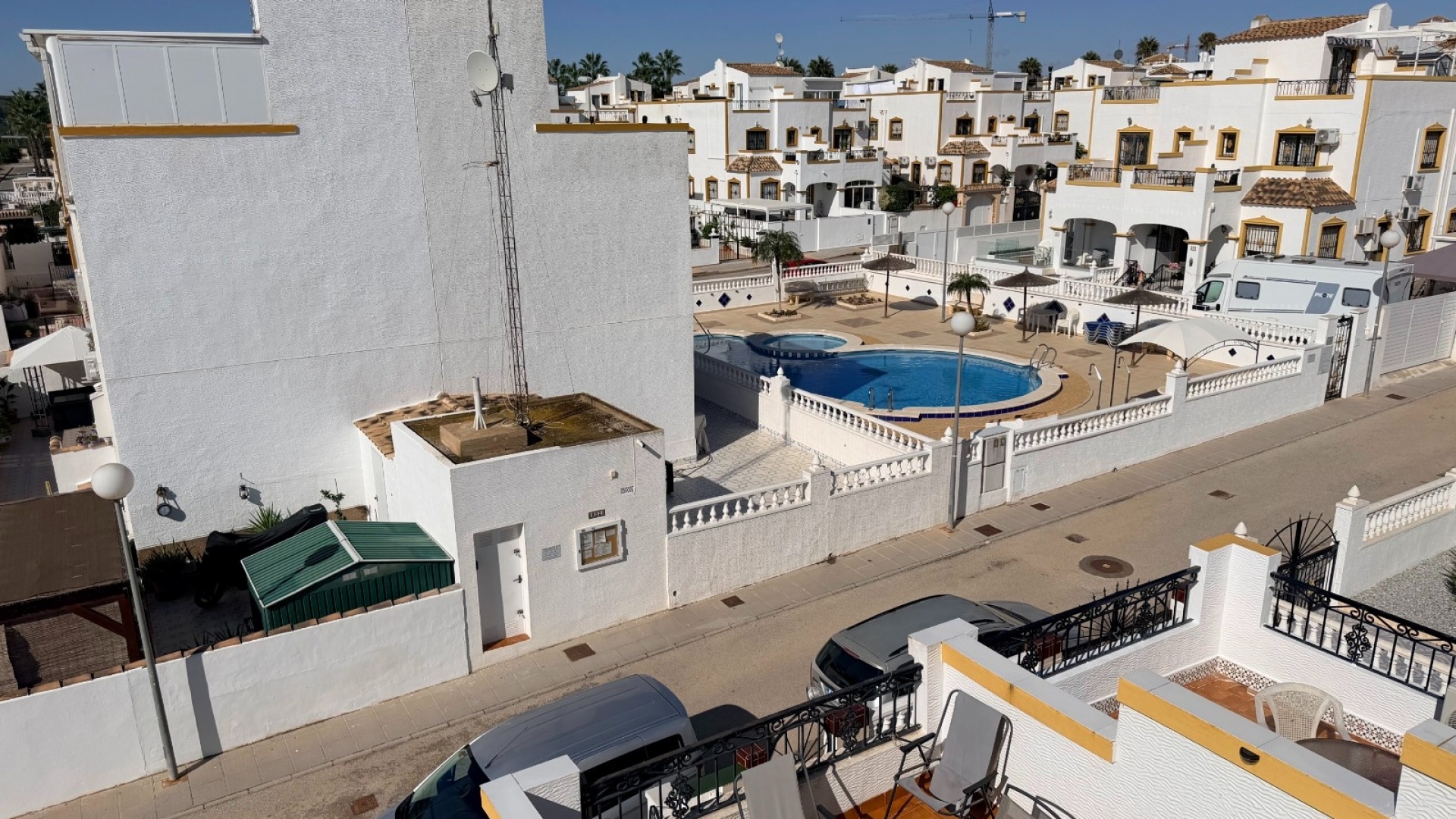 Wederverkoop - Villa - Los Montesinos - entre naranjos