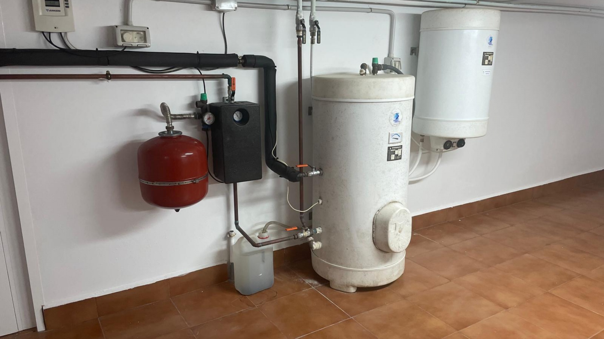 Wederverkoop - Villa - Mil Palmeras - Beachside Mil Palmeras