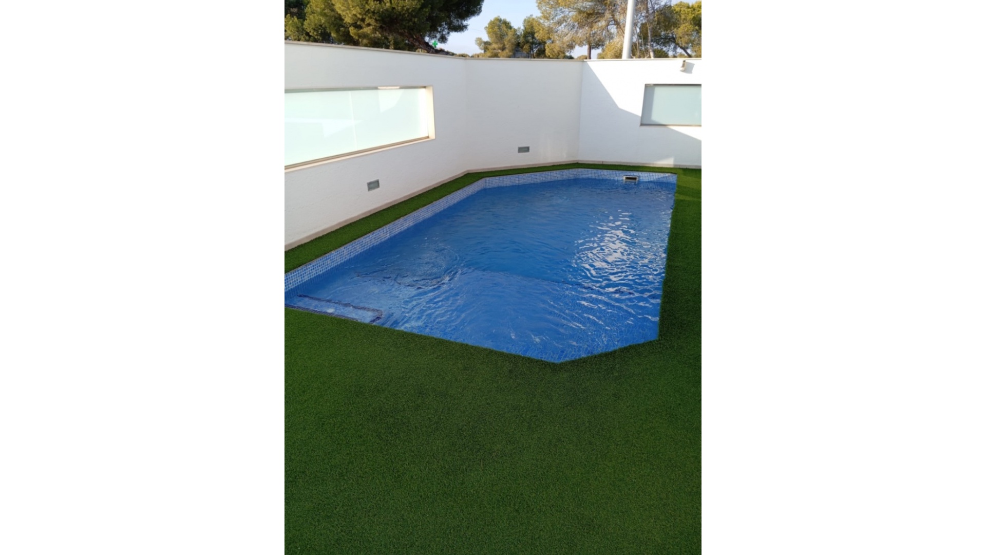 Wederverkoop - Villa - Mil Palmeras - Beachside Mil Palmeras