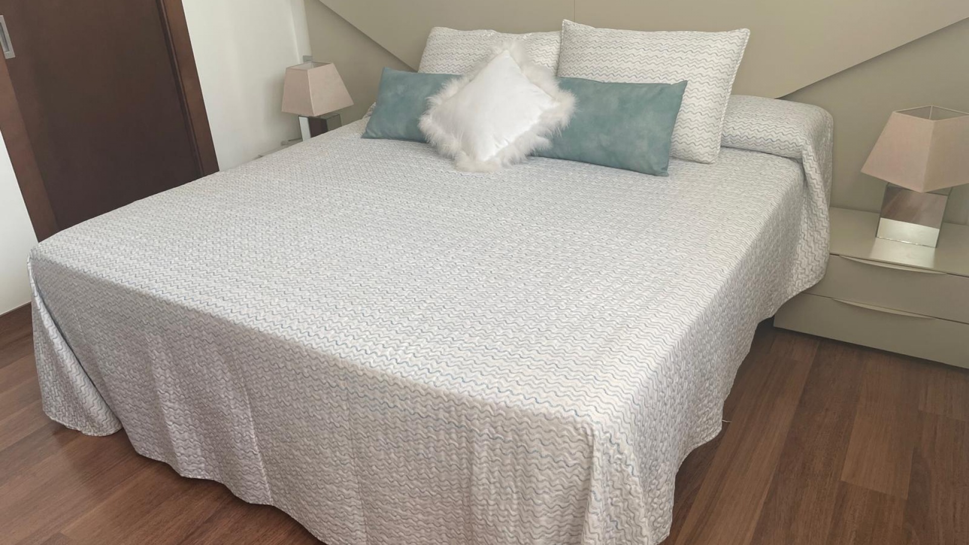 Wederverkoop - Villa - Mil Palmeras - Beachside Mil Palmeras