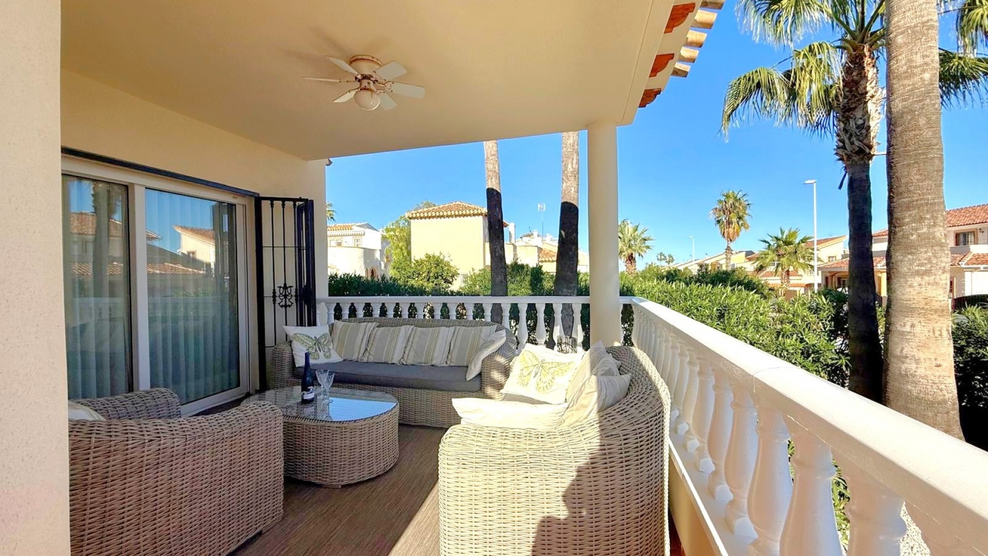 Wederverkoop - Villa - Orihuela Costa - Los Dolses