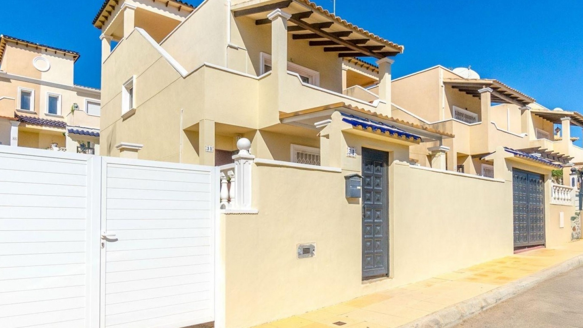 Wederverkoop - Villa - Orihuela Costa - Villamartin