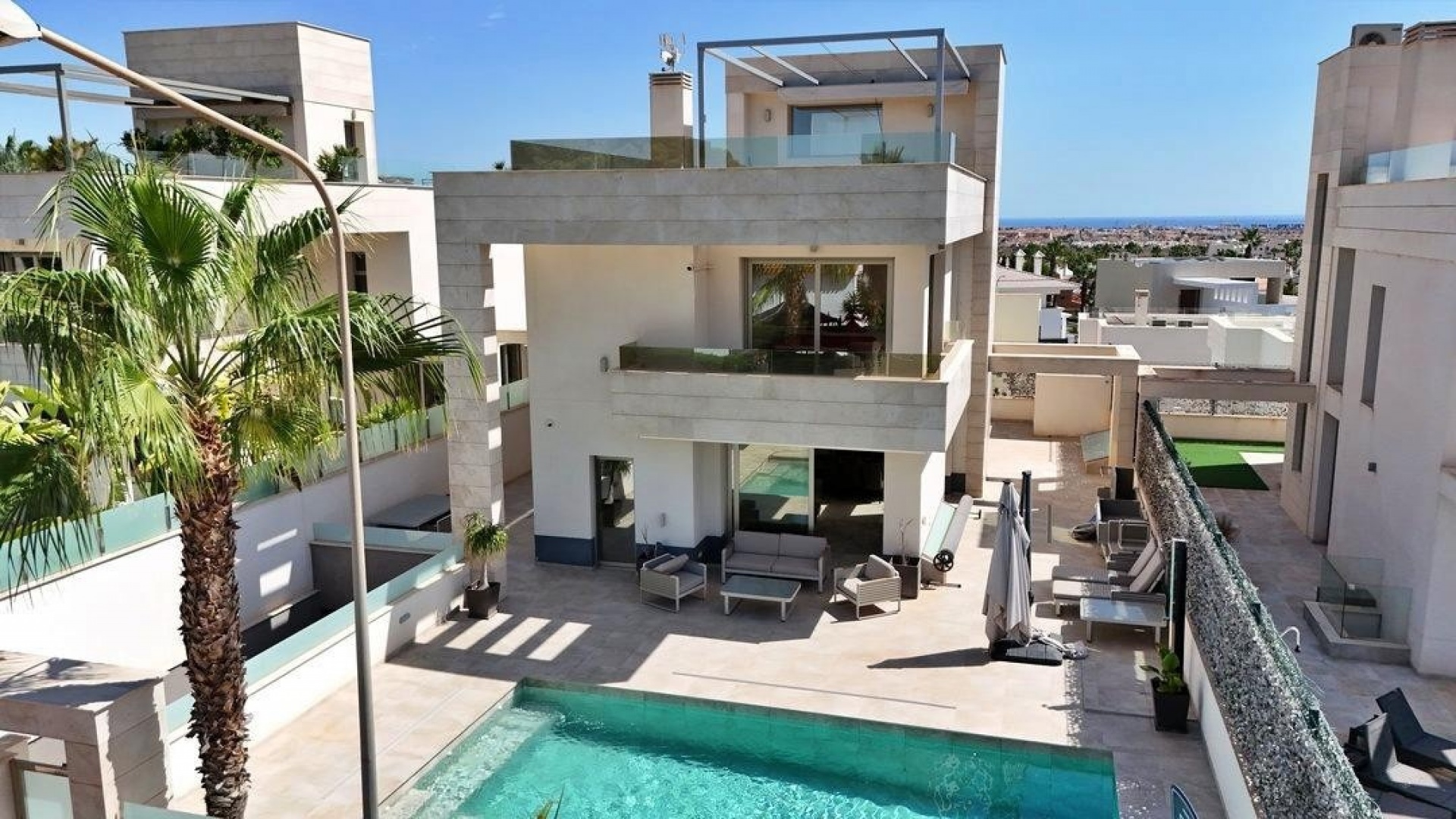 Wederverkoop - Villa - Orihuela - Villamartin