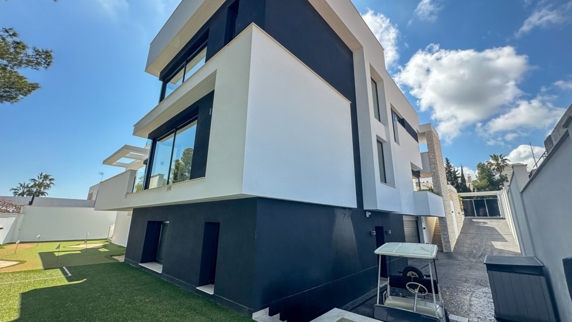 Wederverkoop - Villa - Orihuela - Villamartin