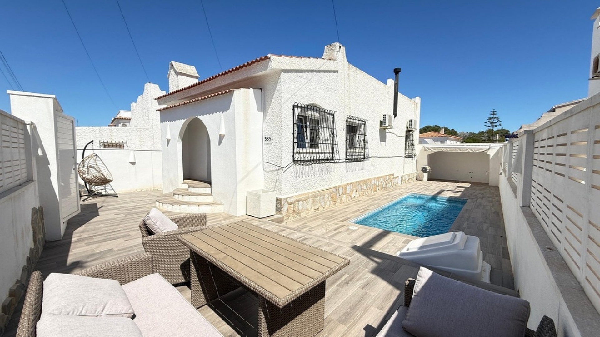 Wederverkoop - Villa - Orihuela - Villamartin